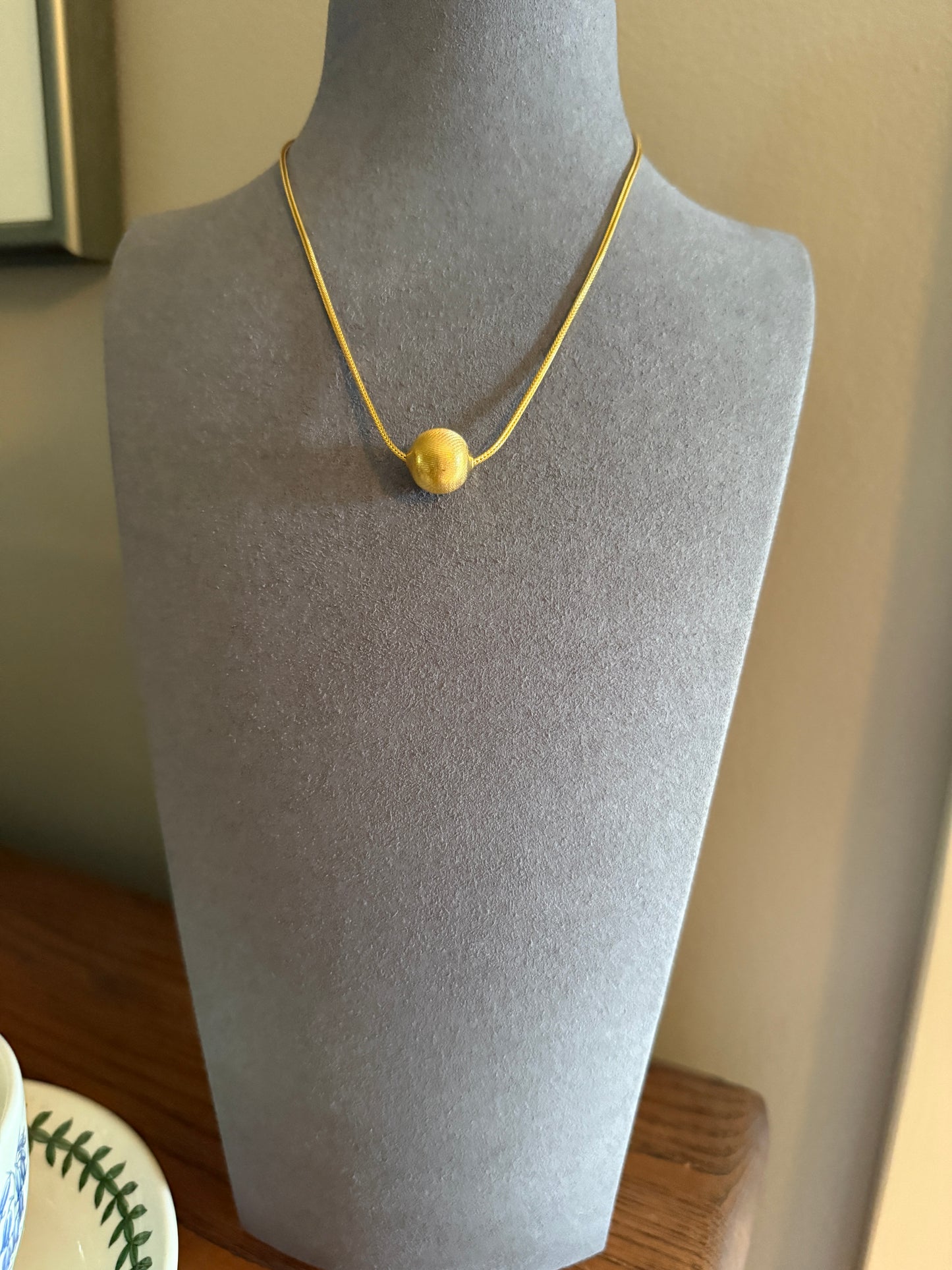 Retro Vintage Snake Chain Gold Plated Ball Sphere Pendant Short Necklace