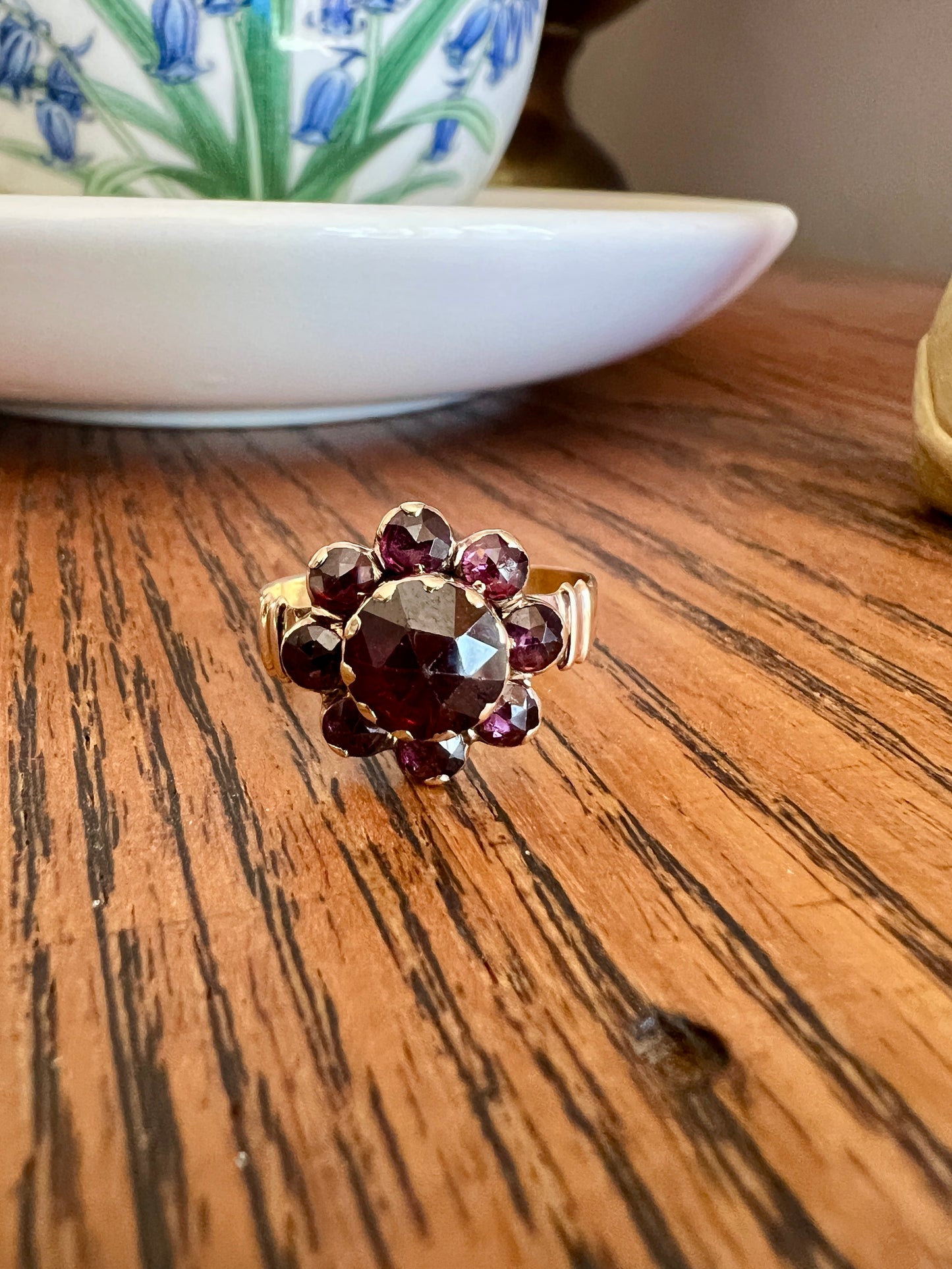 Perpignan GARNET Almandine Cluster Ring French VICTORIAN Era Hallmark 18k Gold Floral Daisy Glowing Berry Pink Purple Red
