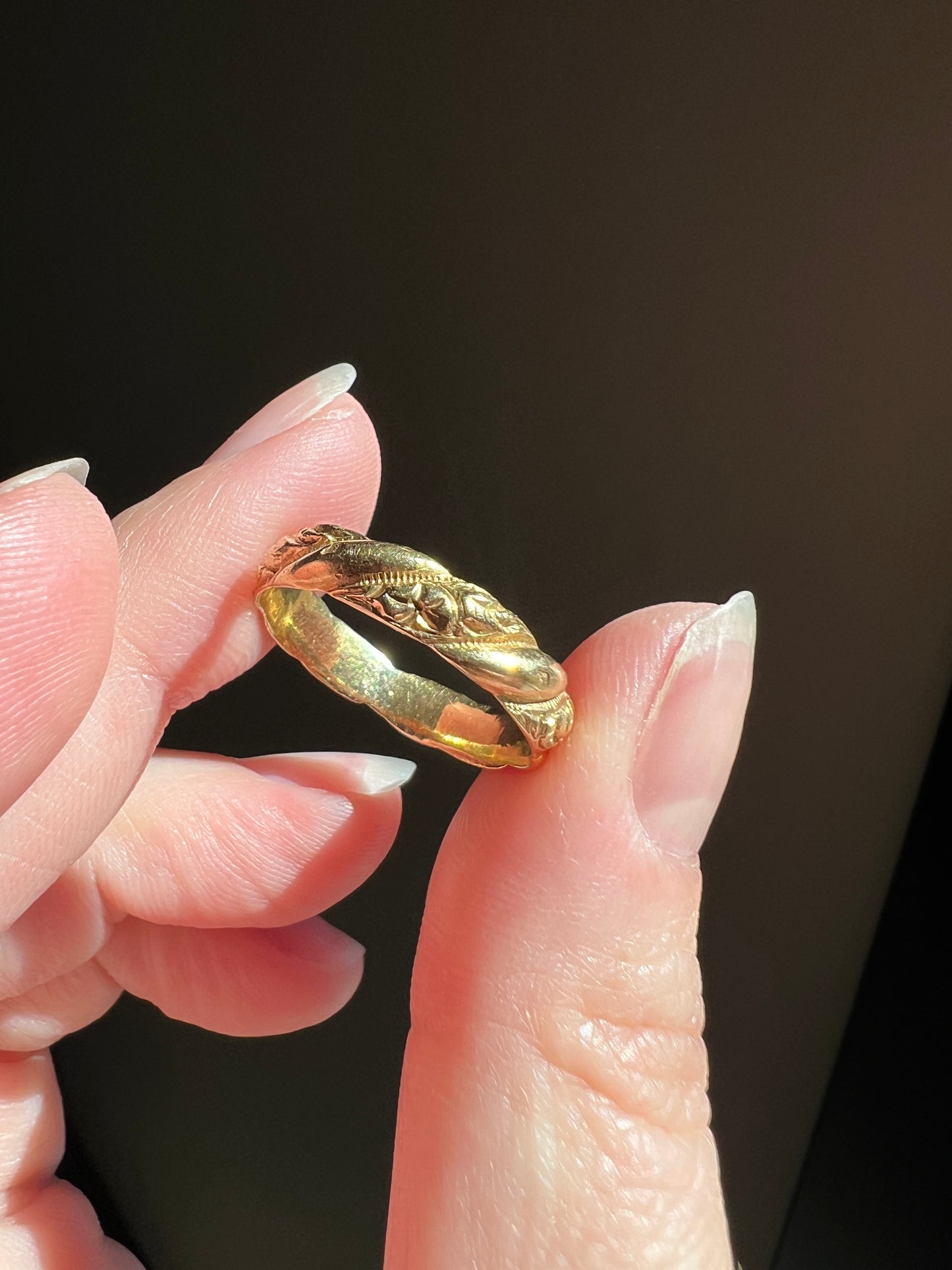 FLORAL Embossed Angled Scrolled Victorian French ANTIQUE Hallmark Wedding Band 18k Gold Solid Eternity Ring Engraved Stacker