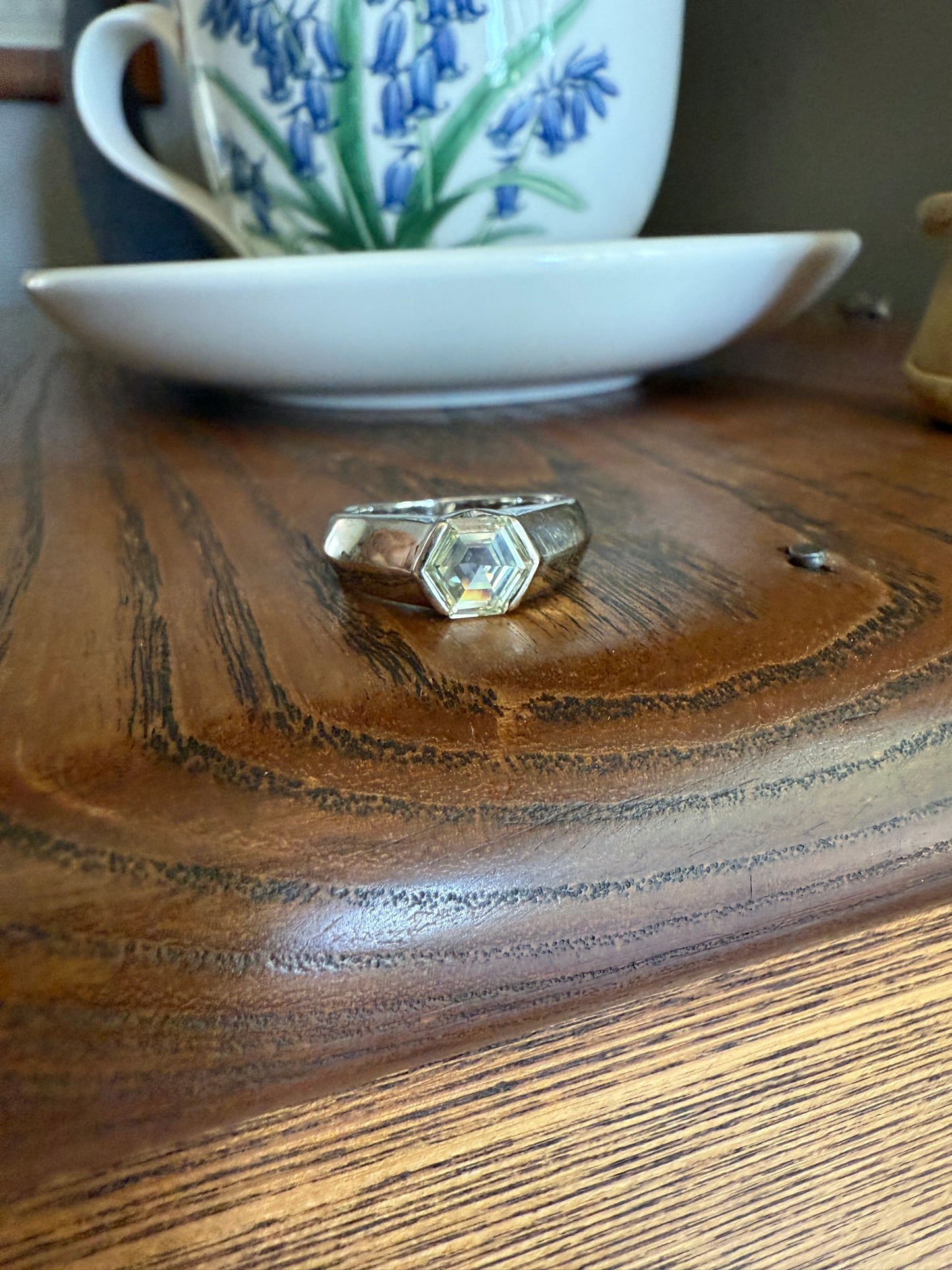 Rare HEXAGON Natural Diamond Pale Yellow French Vintage 18k White Gold Gypsy Ring 9.1g Chunky Sturdy Stacker Unisex Step Cut Beveled Band