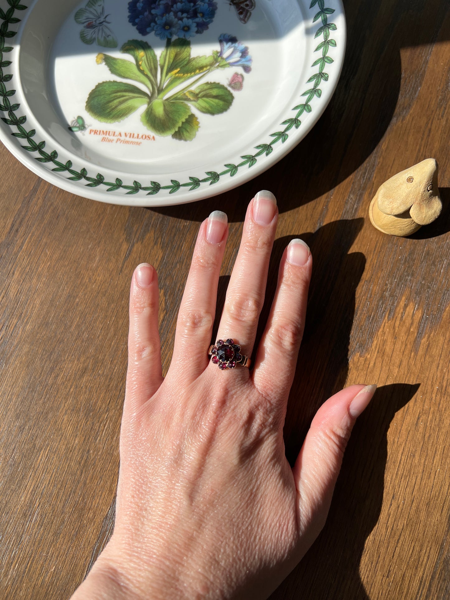 Perpignan GARNET Almandine Cluster Ring French VICTORIAN Era Hallmark 18k Gold Floral Daisy Glowing Berry Pink Purple Red