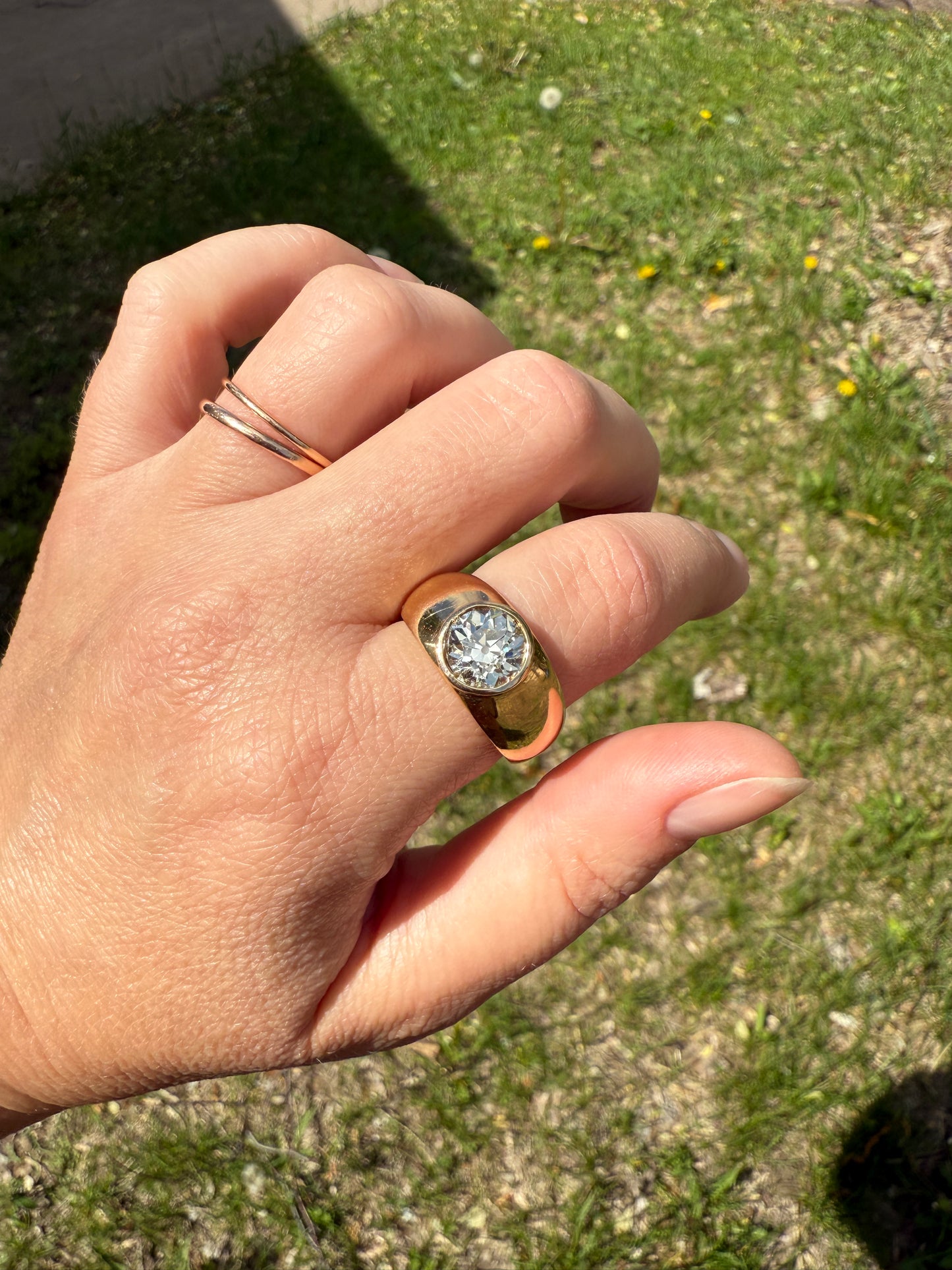 Eye Clean 2.3 Carat Old Mine Cut DIAMOND Antique Stone 18k Gold Vintage Unisex Gypsy Ring Solitaire Chunky Wide Band