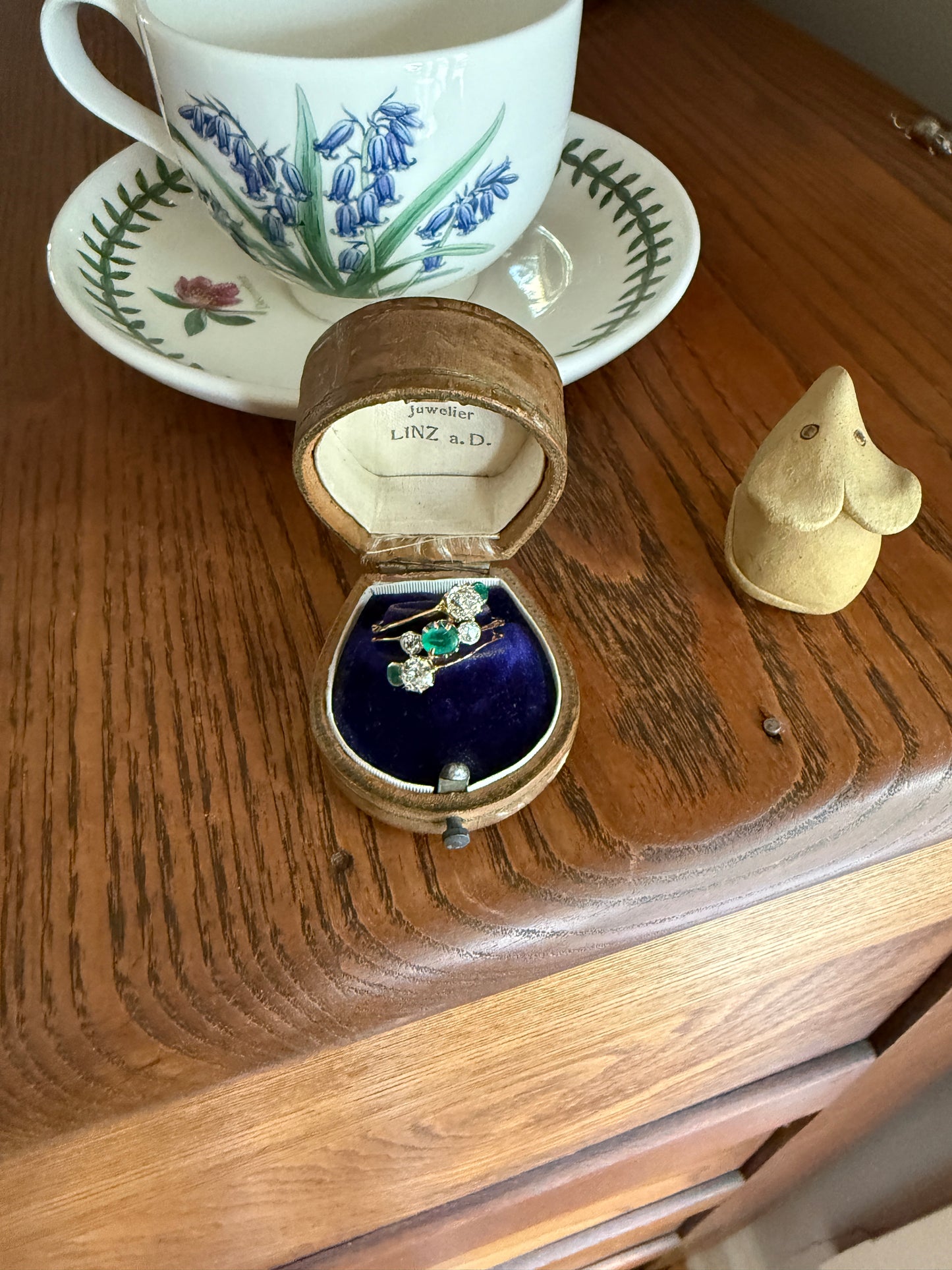 Antique EMERALD 1.4 Carat Old Mine Cut DIAMOND Angled Cluster Ring Chunky Victorian 18k Gold Two Levels Double Bands Green