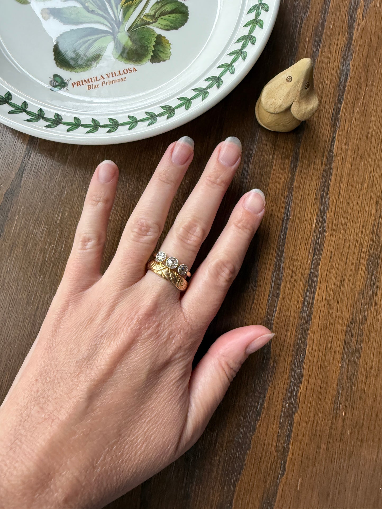 Dated FLORAL Embossed 5mm Scrolled Vintage c1960 Wedding Band 18k Gold Solid Eternity Ring Ornate Engraved Stacker Victorian Style