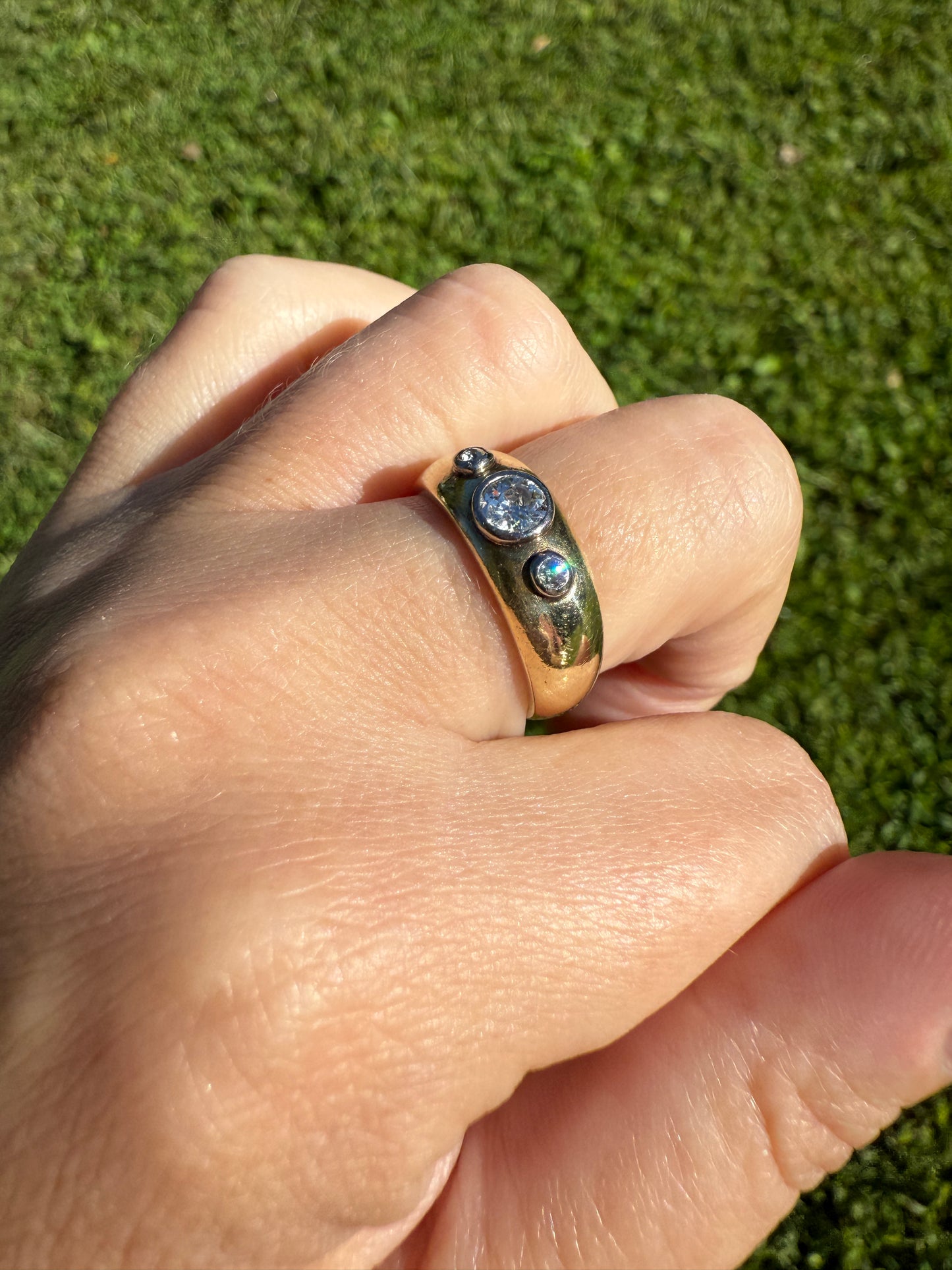Antique Old Mine Cut DIAMOND Three Stone Chunky Ring 7.1g 14k Gold 7.1mm Wide Band Gypsy Stacker Bezel Set Man or Unisex