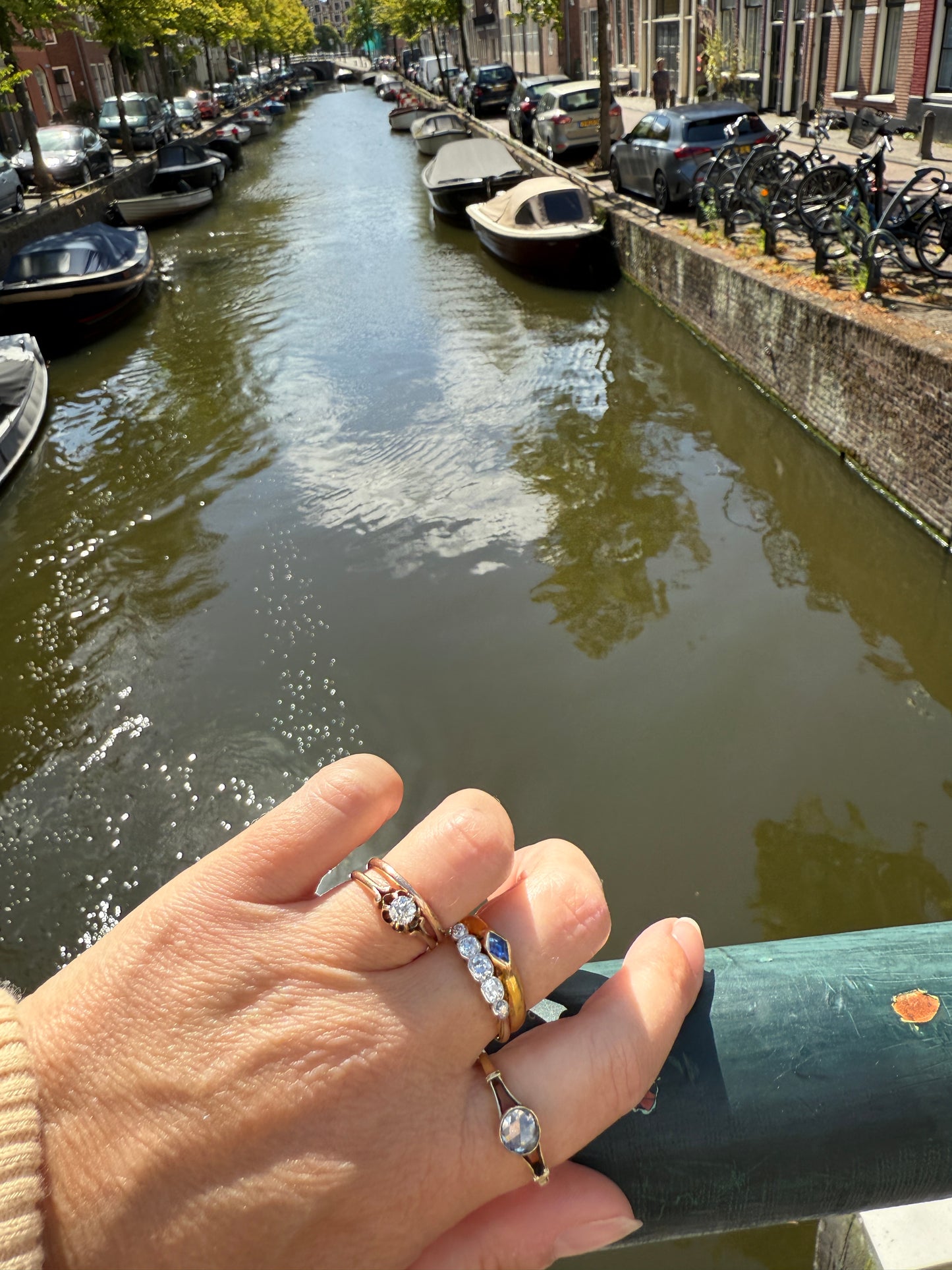 East West Diamond Shaped Kite Cut SAPPHIRE Ring 4.9g 23k Gold Vintage Blue Solitaire Stacker Gypsy Band Bezel Set Natural Periwinkle Blue