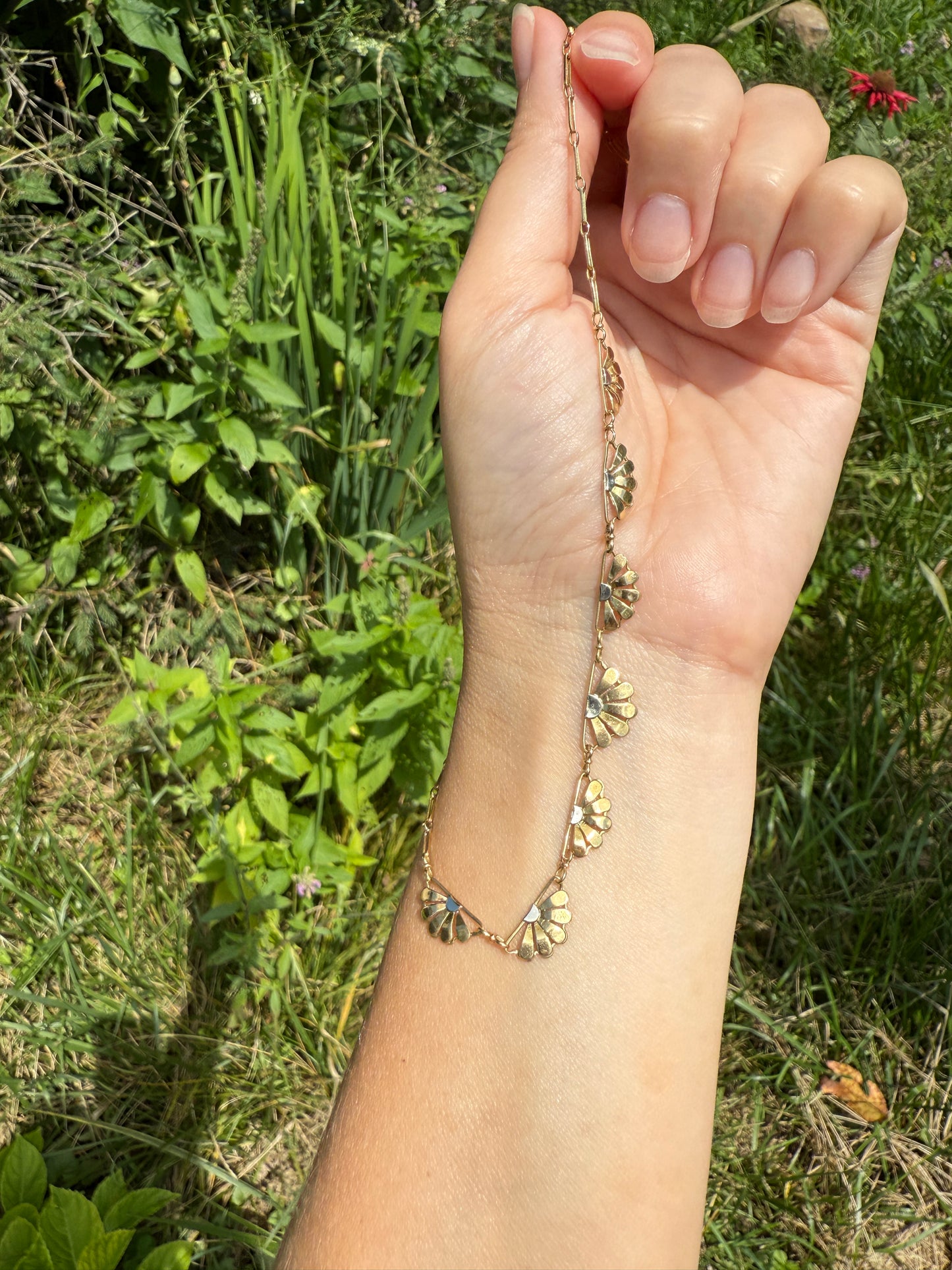 For a Good Cause! DAISIES French Art Deco Antique 18k Gold Floral Necklace Drapery Chain Collar Flower Pendants Figural