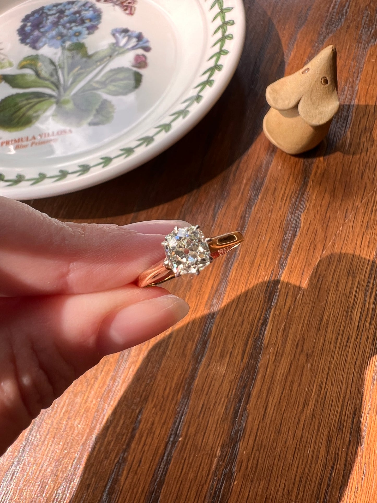 Victorian Antique Chunky 0.9 Carat Old Mine Cut DIAMOND Solitaire 18k Gold Ring Engagement Stacker Band