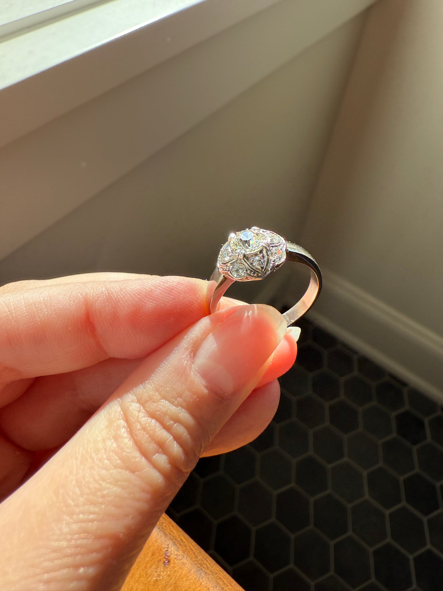 Vintage 1 Carat Tdw Antique Old European Cut Diamonds 18k White Gold Ring Scandinavian Domed Ornate Cluster Ring Art Deco Edwardian Style