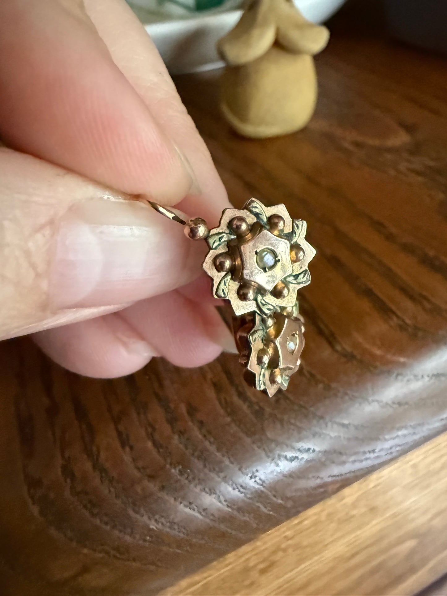 Dormeuse Dangle Earrings French ANTIQUE " Oria " Brand Pearl Green & Rose Gold Fill Star Burst Ball Rivet Bead Floral
