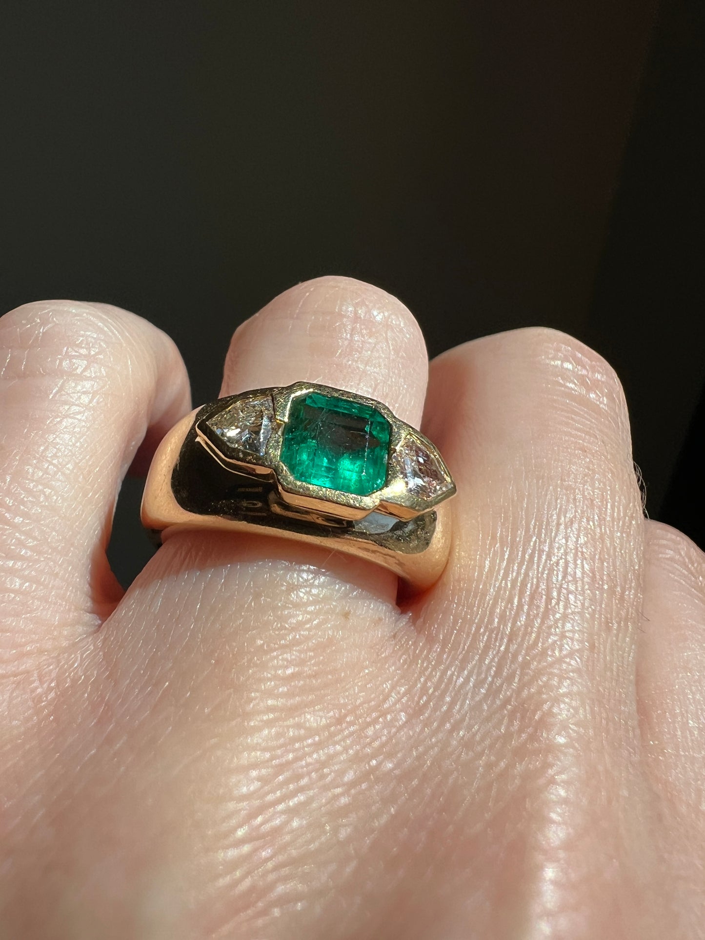HEXAGON SHIELD Diamond Green EMERALD Chunky Vintage Three Stone Gypsy Ring French 18k Gold Wide Band Natural Heavy