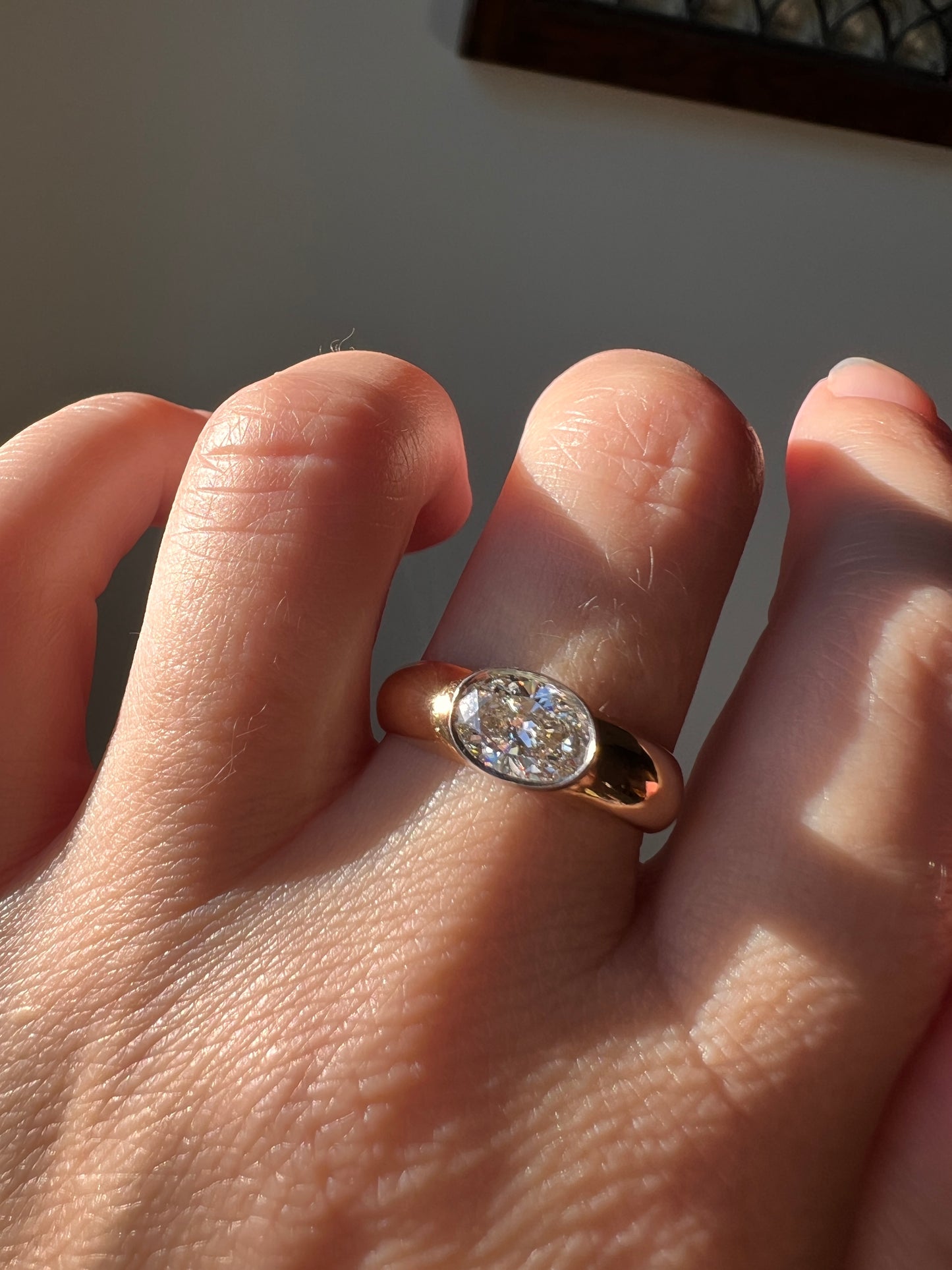 OVAL Vintage 1.02 Carat DIAMOND Gypsy Ring Chunky Wide Band East West Bezel Set 4.95g 18k Gold