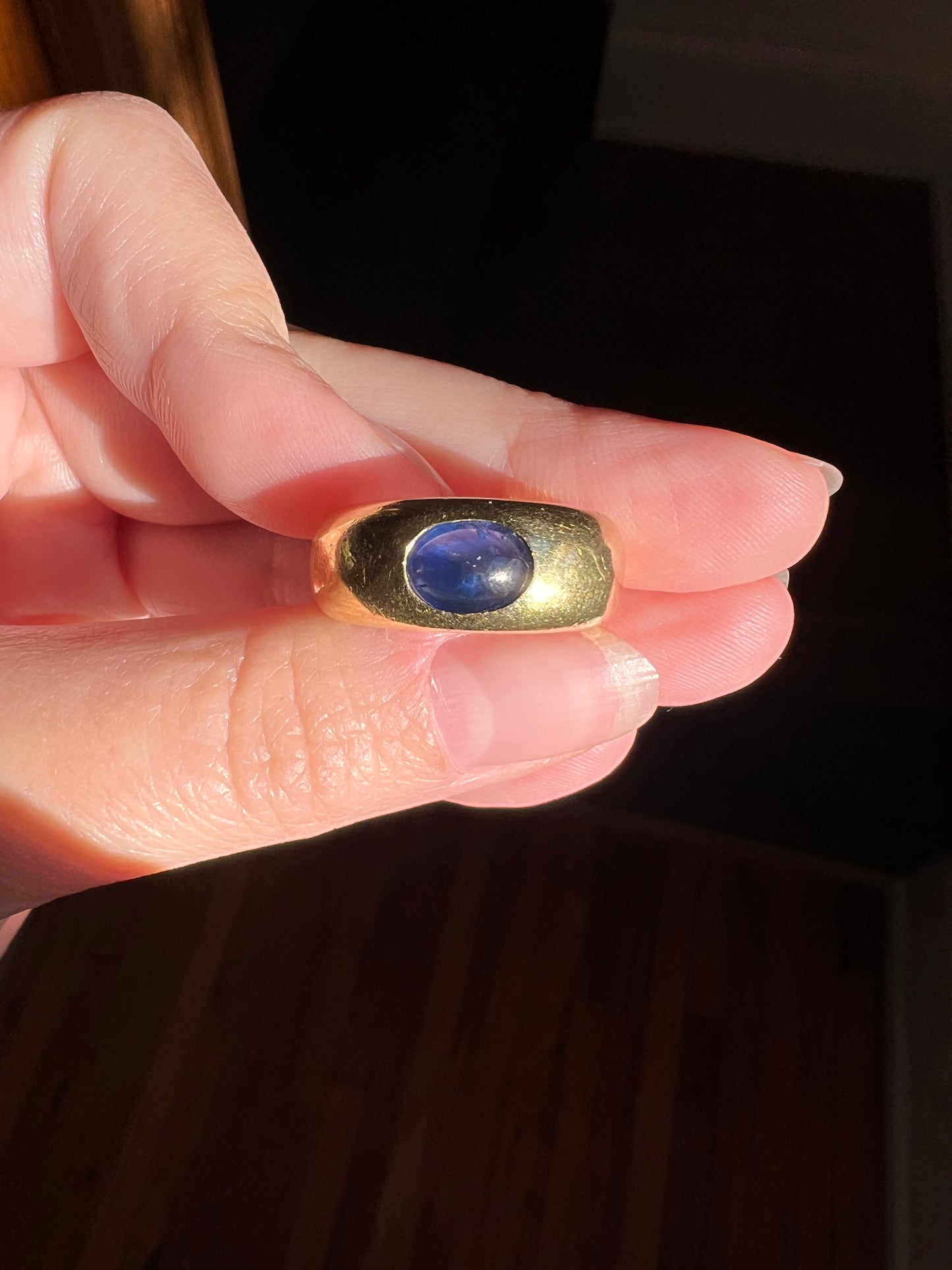 Vintage East West Natural SAPPHIRE Gypsy Ring 9.8g 18k Gold French Glowing Blue Cabochon Wide Band Chunky