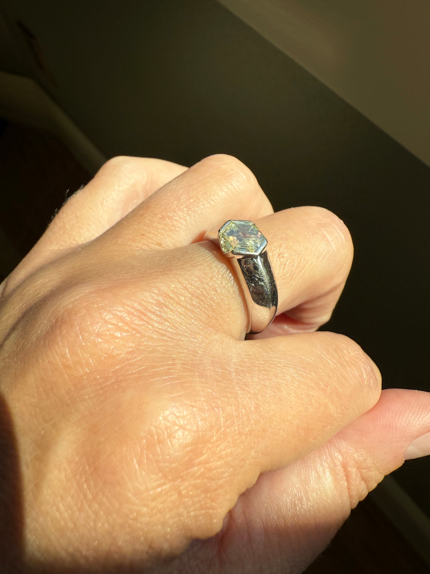 Rare HEXAGON Natural Diamond Pale Yellow French Vintage 18k White Gold Gypsy Ring 9.1g Chunky Sturdy Stacker Unisex Step Cut Beveled Band