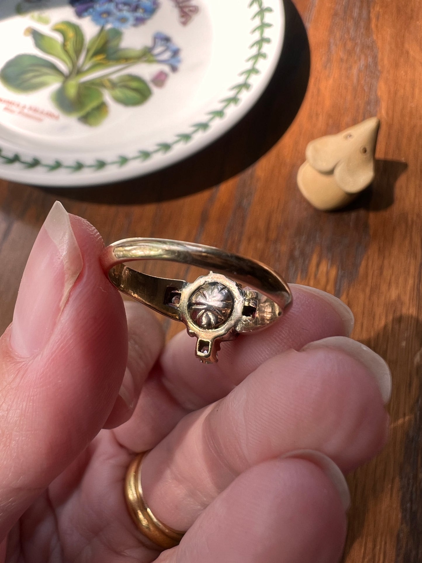 TALL Faceted Dome Onyx Old Mine Cut DIAMOND Cruciform Victorian Ring 14k Gold