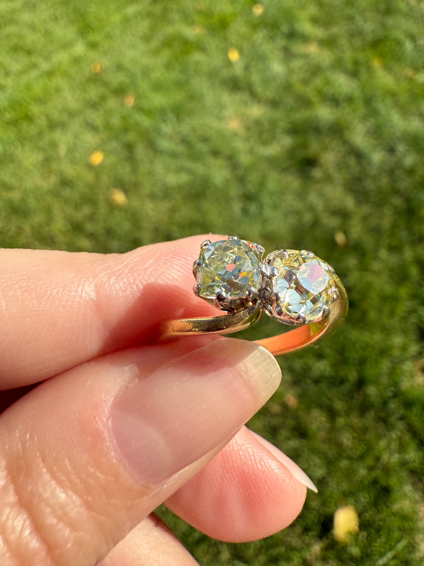 Antique Toi et Moi 2.1 CARAT Old Mine Cut DIAMOND Fancy Light Yellow Chunky 2 Stone Ring 18k Gold Angled Swirl Band Stacker c1901 Victorian