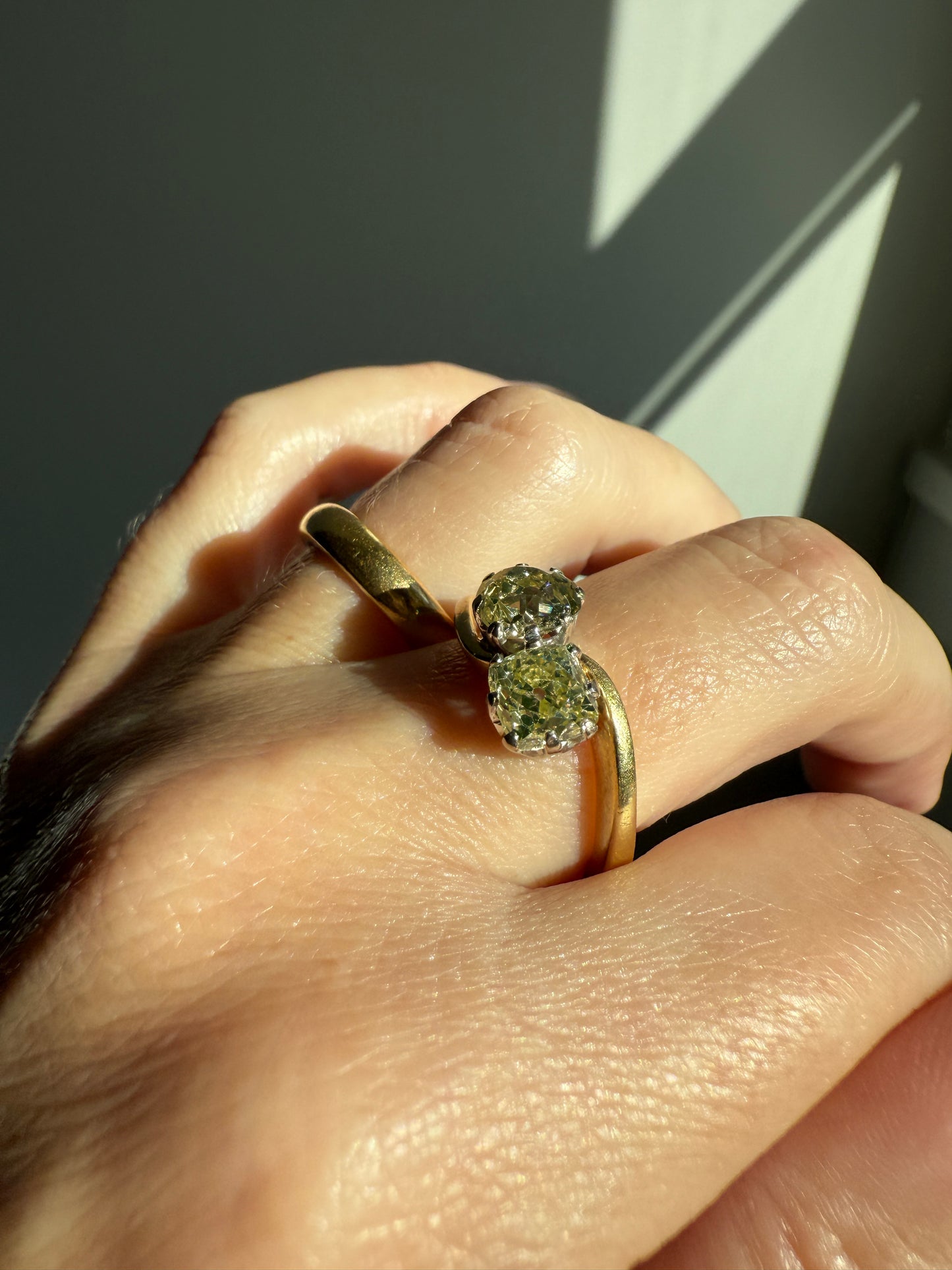 Antique Toi et Moi 2.1 CARAT Old Mine Cut DIAMOND Fancy Light Yellow Chunky 2 Stone Ring 18k Gold Angled Swirl Band Stacker c1901 Victorian
