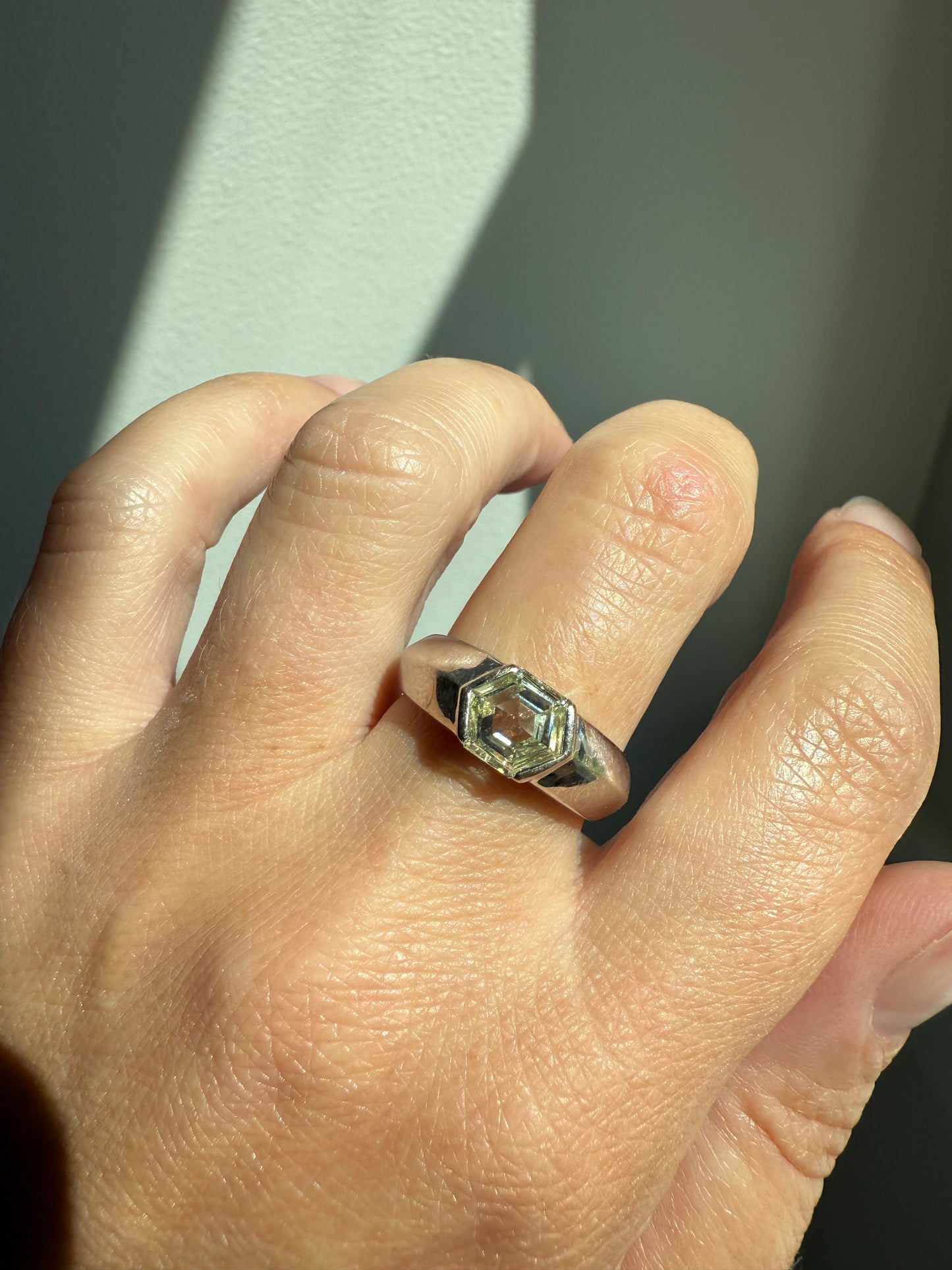 Rare HEXAGON Natural Diamond Pale Yellow French Vintage 18k White Gold Gypsy Ring 9.1g Chunky Sturdy Stacker Unisex Step Cut Beveled Band