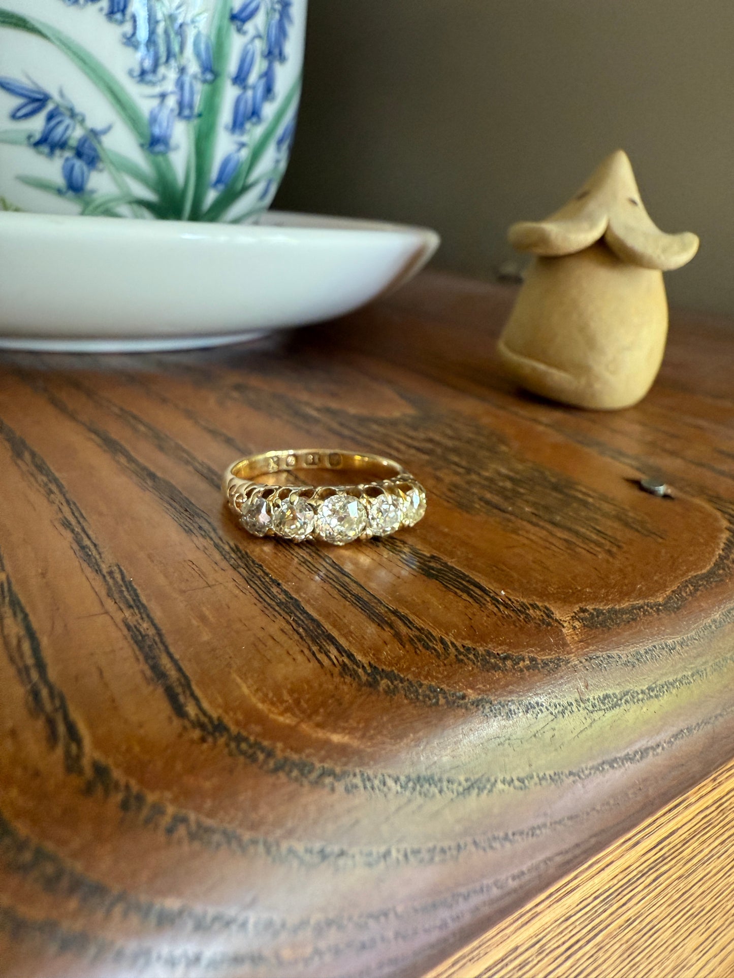 Antique 1.5 Carat Old Mine Cut DIAMOND 5 Five Stone Band Ring 18k Gold Scrolled Victorian c1888