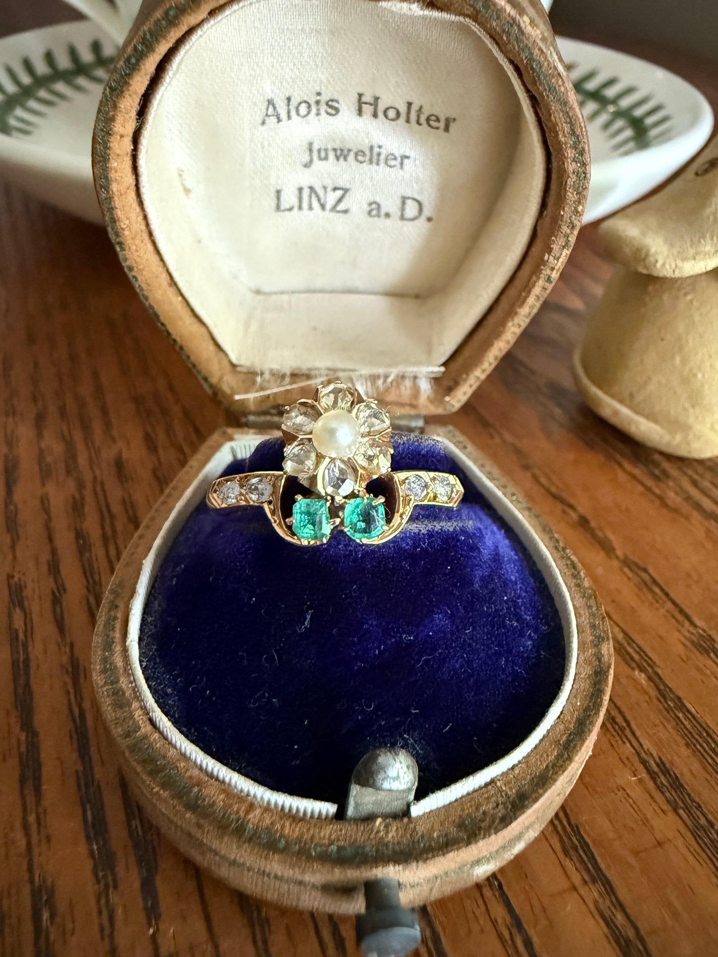 FLORAL Unique Emerald Rose Cut DIAMOND Pearl Figural Ring French Antique 18k Gold Victorian Stacker Green Sparkle Halo Flower Belle Epoque