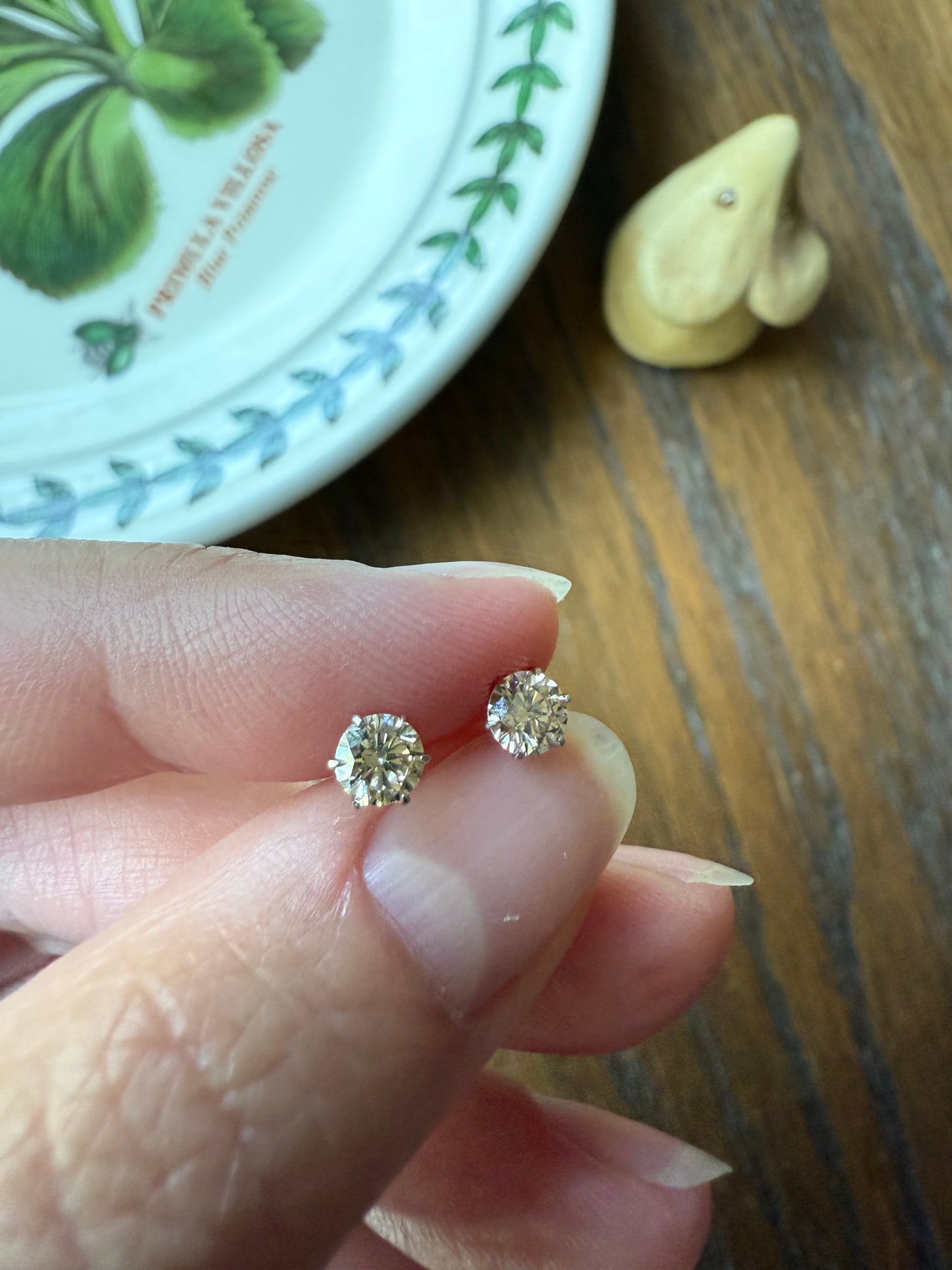 FIERY Vintage 0.6 Carat Tdw Champagne DIAMOND Stud Earrings French 18k White Gold .3 Each Daily Wearers Minimalist