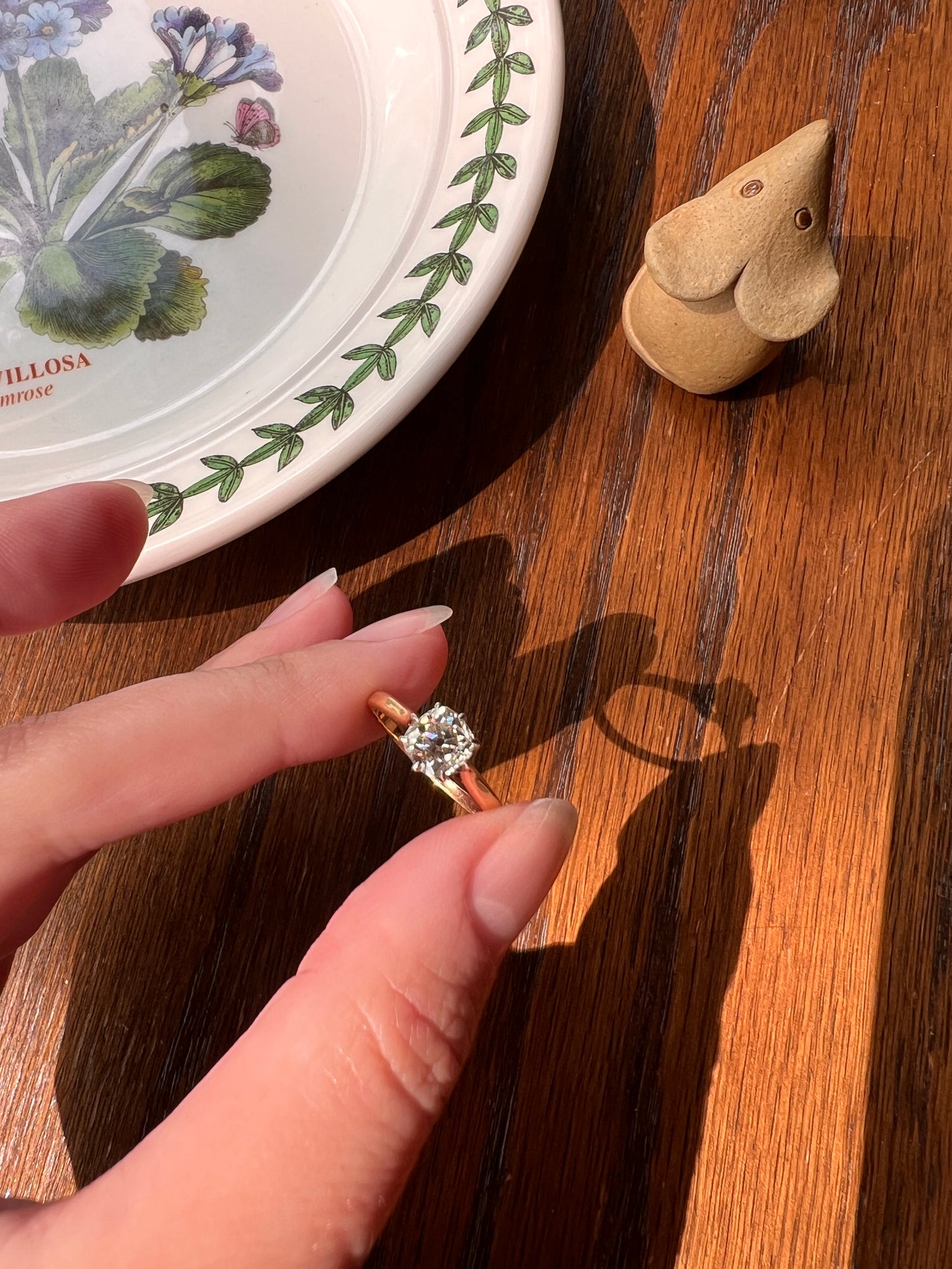 Victorian Antique Chunky 0.9 Carat Old Mine Cut DIAMOND Solitaire 18k Gold Ring Engagement Stacker Band