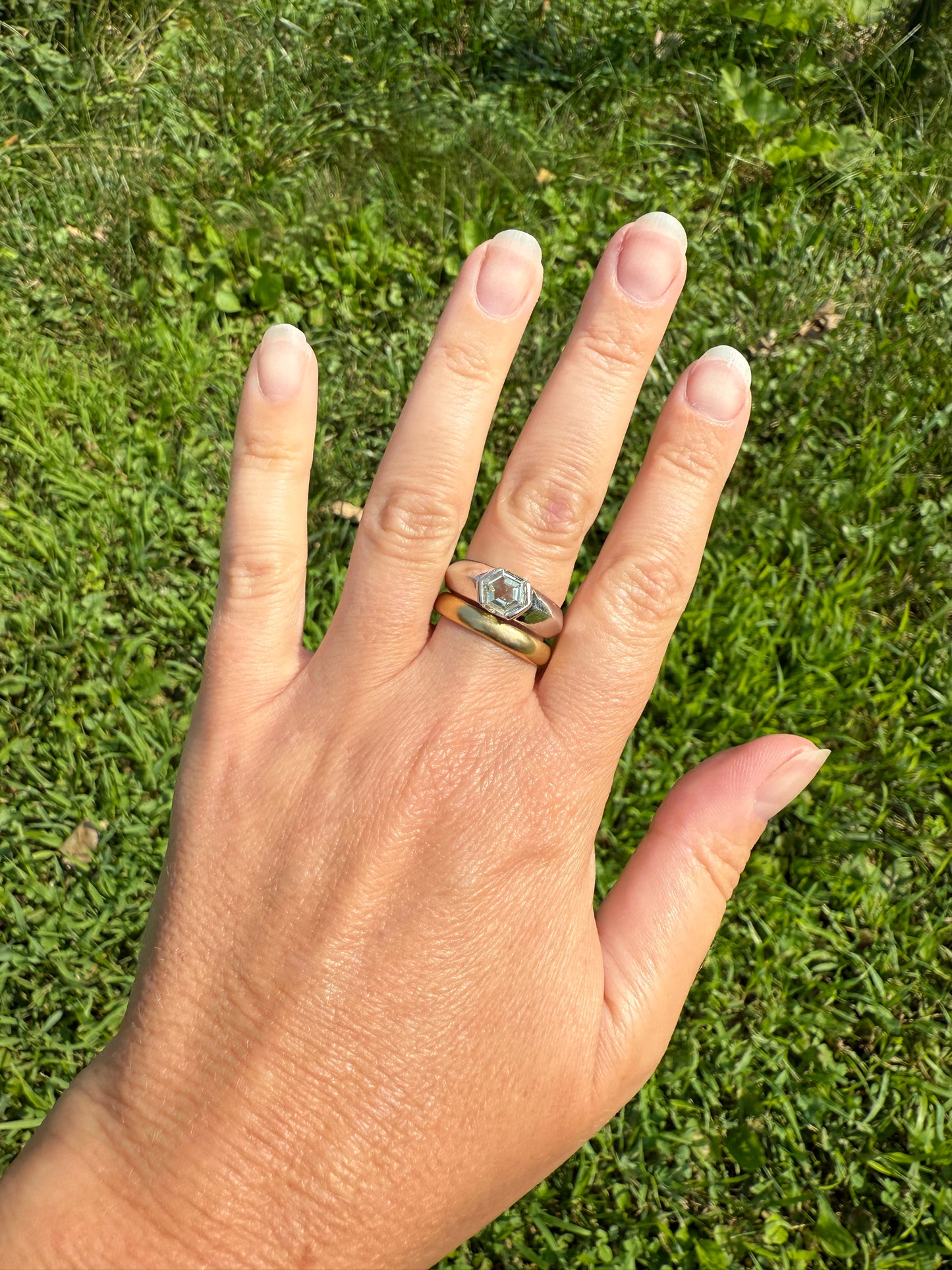 Rare HEXAGON Natural Diamond Pale Yellow French Vintage 18k White Gold Gypsy Ring 9.1g Chunky Sturdy Stacker Unisex Step Cut Beveled Band