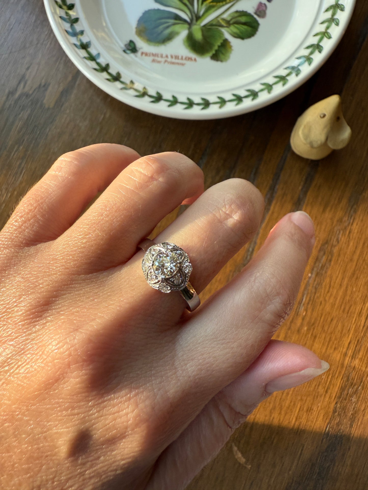 Vintage 1 Carat Tdw Antique Old European Cut Diamonds 18k White Gold Ring Scandinavian Domed Ornate Cluster Ring Art Deco Edwardian Style