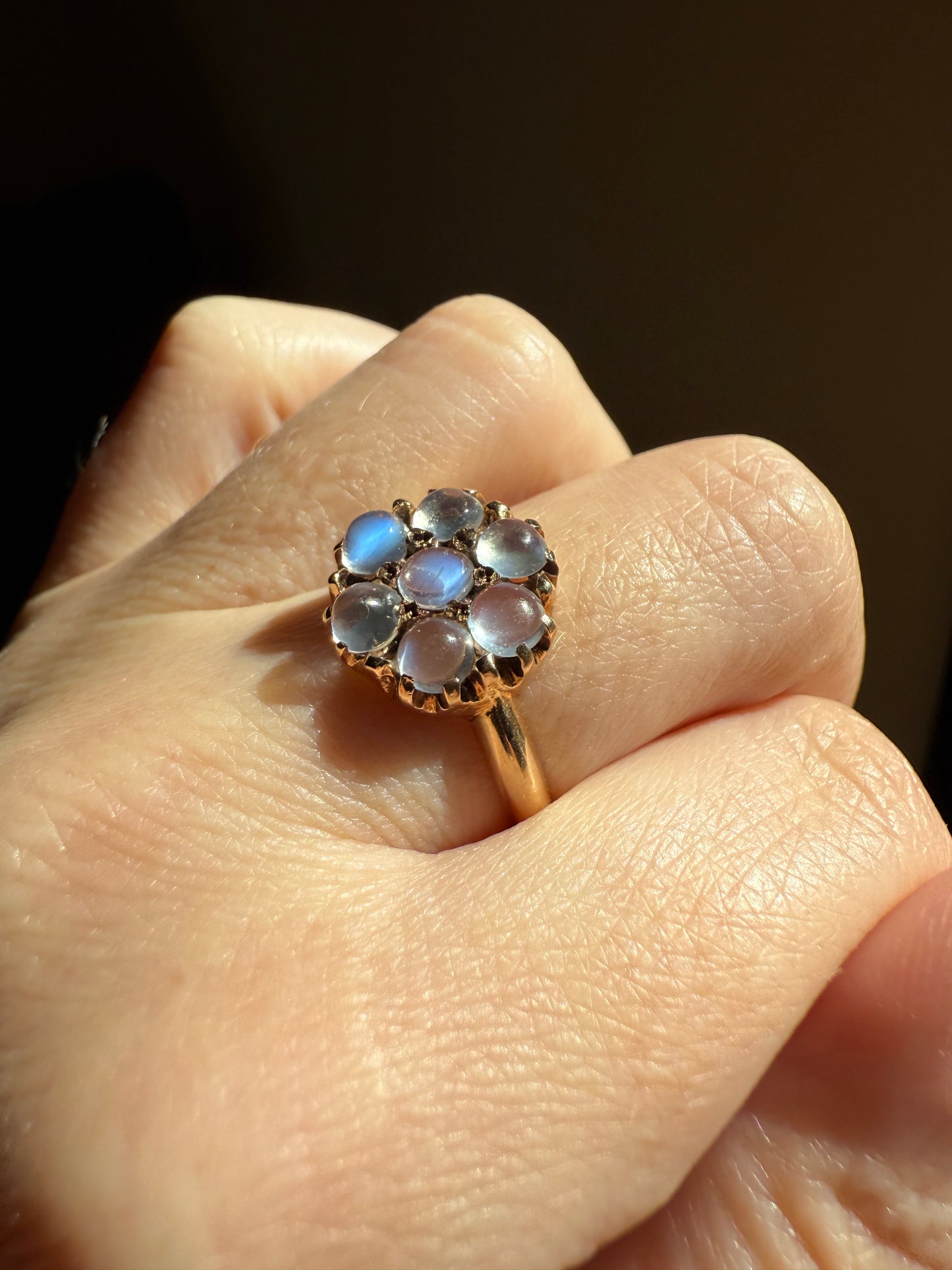 MOONSTONE Daisy Cluster Halo Ring Vintage to Art Deco Antique 14k Gold Seven Stone Blue Flash Chunky Glowing Orbs