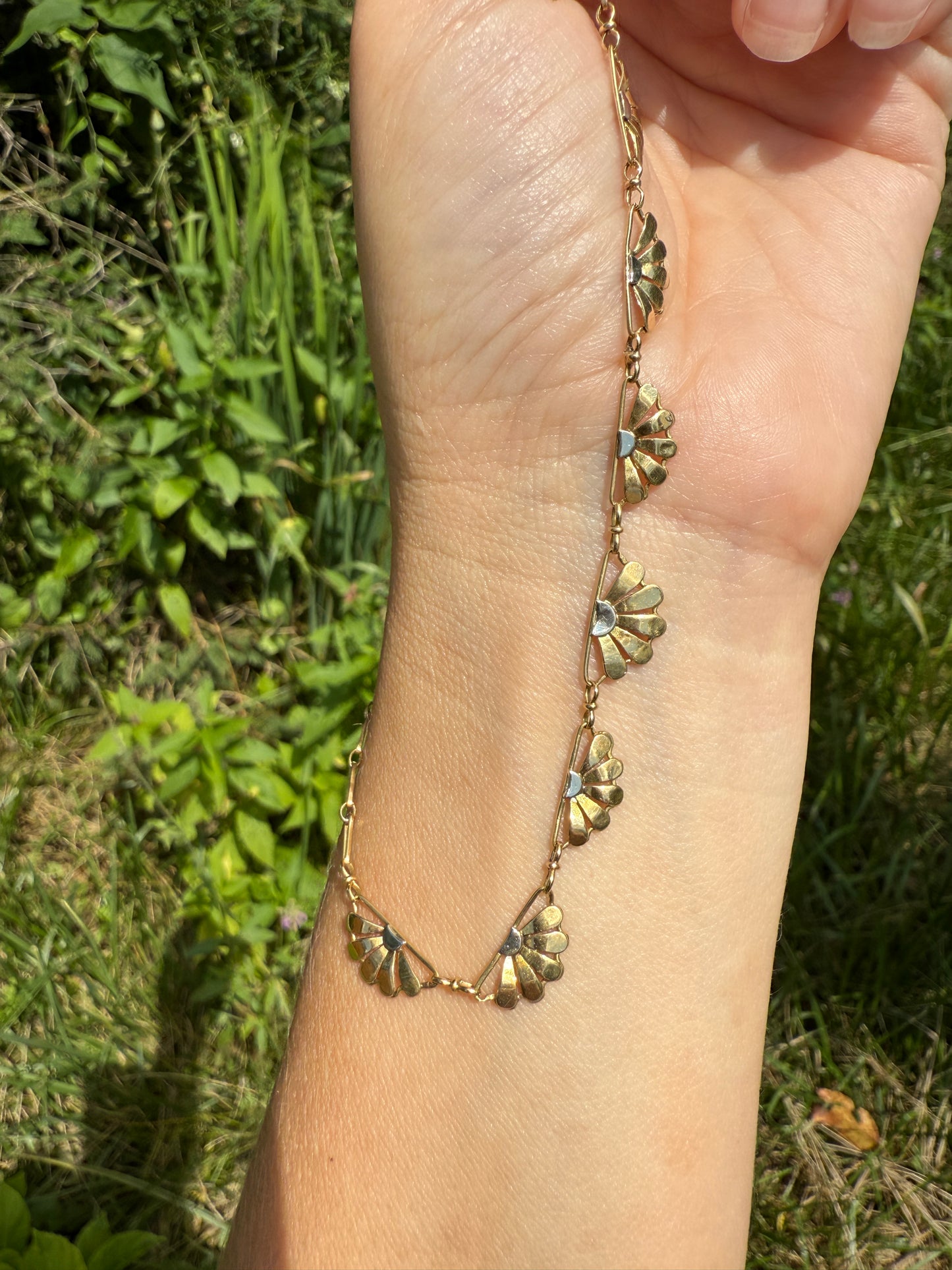 For a Good Cause! DAISIES French Art Deco Antique 18k Gold Floral Necklace Drapery Chain Collar Flower Pendants Figural