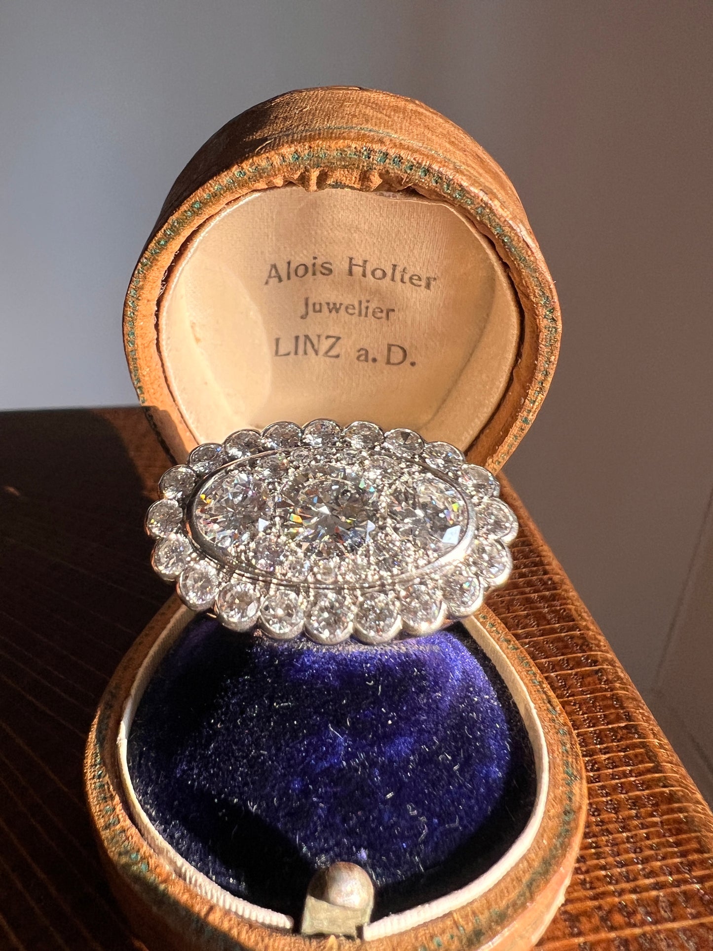 Vintage VAN CLEEF & ARPELS Boxed 5.25 Carat Transitional Cut Diamond Ring Heavy 22g 18k Gold Platinum Vtg to Antique Art Deco Special in Original Box