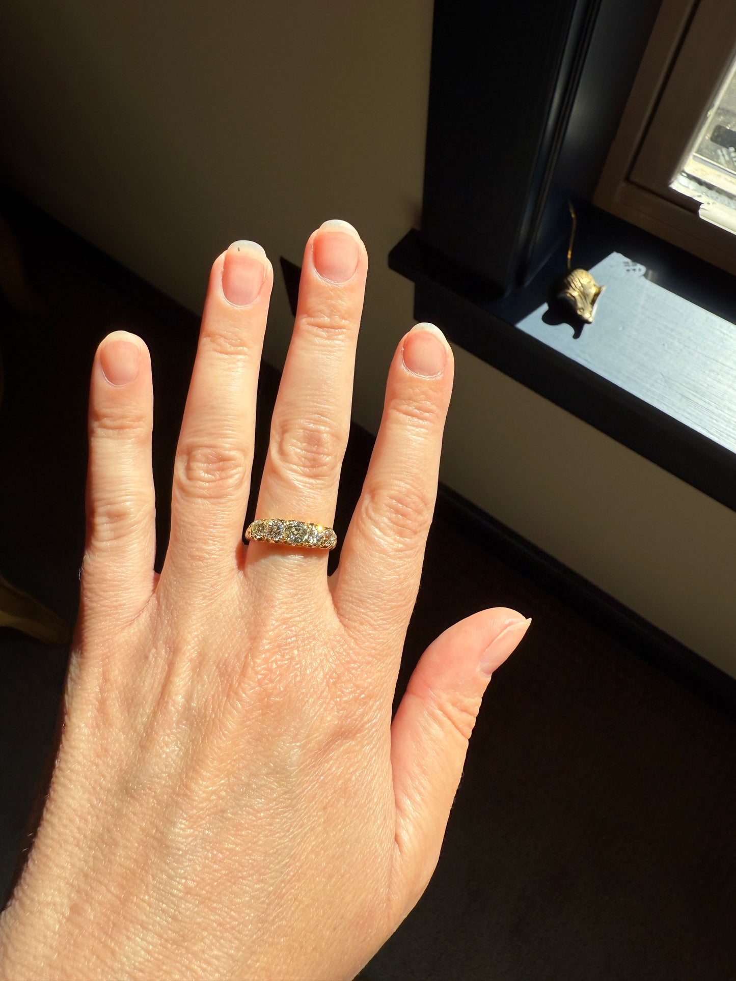 Antique 1.5 Carat Old Mine Cut DIAMOND 5 Five Stone Band Ring 18k Gold Scrolled Victorian c1888