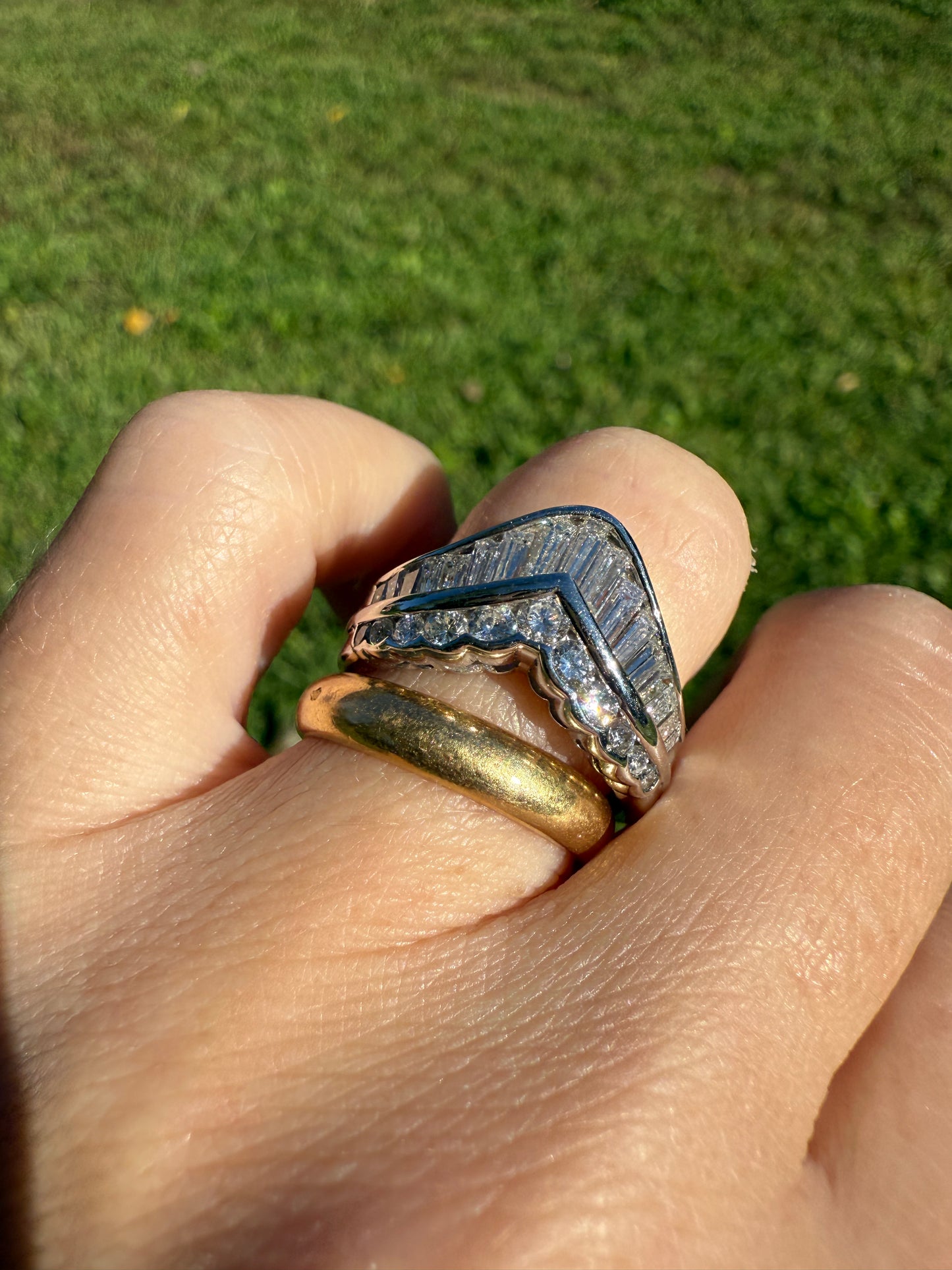 Chevron TIARA 1.5 Carat Baguette Brilliant Cut Diamonds French 8.5g PLATINUM Vintage V Ring Stacker Band Chunky