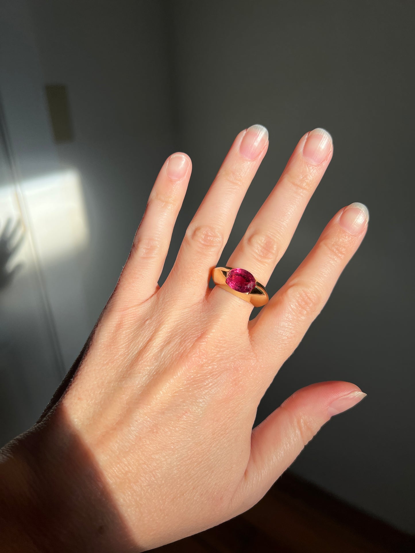 MEGA Natural Pink TOURMALINE Knife Edge Domed Bombe Ring Band French Vintage Preowned HEAVY 13.6g 18k Gold Retro Statement Stacker