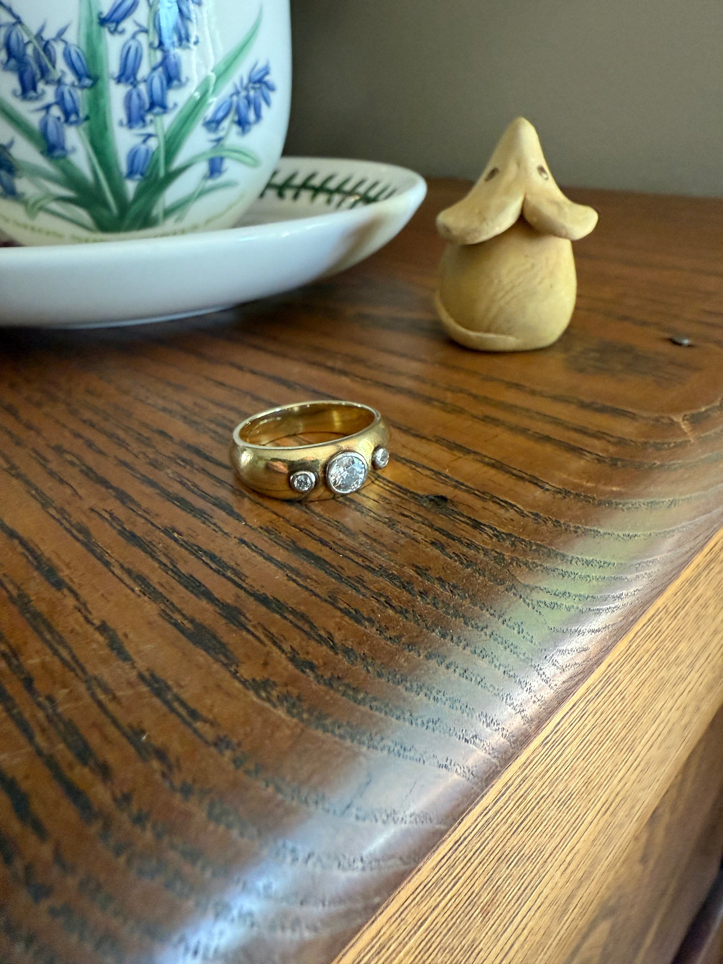 Antique Old Mine Cut DIAMOND Three Stone Chunky Ring 7.1g 14k Gold 7.1mm Wide Band Gypsy Stacker Bezel Set Man or Unisex