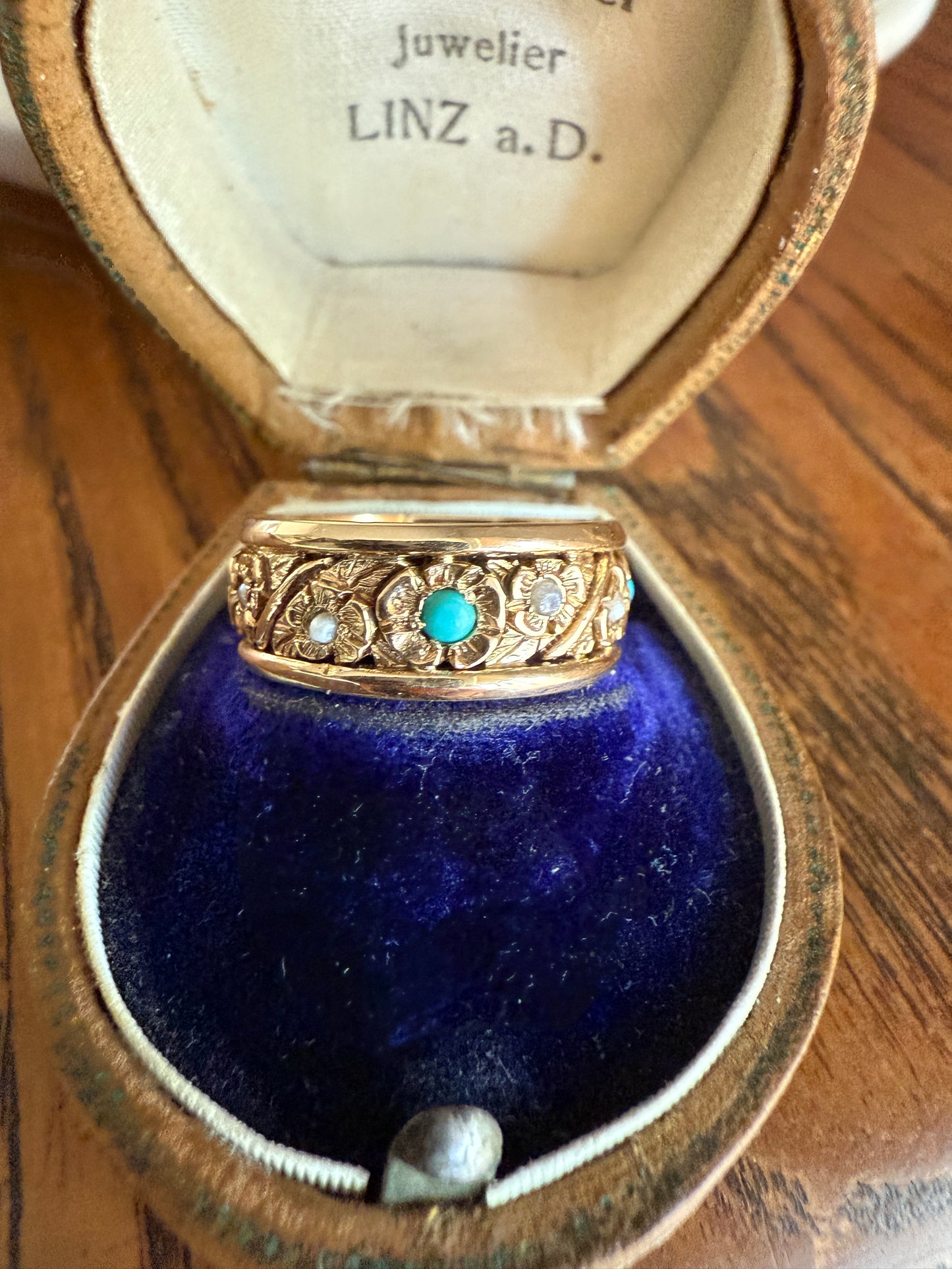 FLORAL Vintage to Art Deco Pearl Turquoise Chunky 7.5mm Wide Band Eternity Ring 6.4g 14k Gold Ornate Detailed Flower Stacker