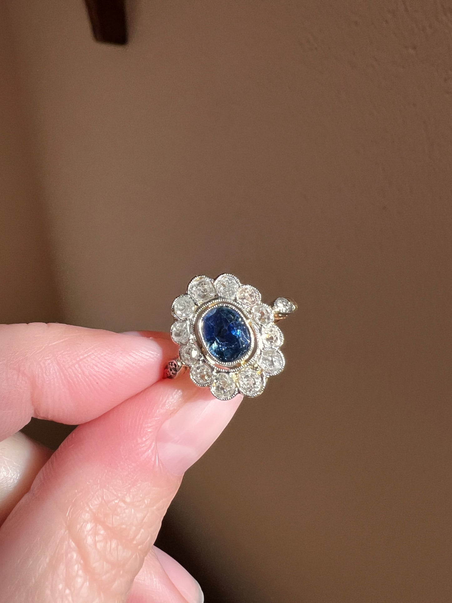 Natural SAPPHIRE French ANTIQUE 1 Carat Old Mine Cut DIAMOND Halo Daisy Cluster Ring 18k Gold Blue Oval Belle Epoque