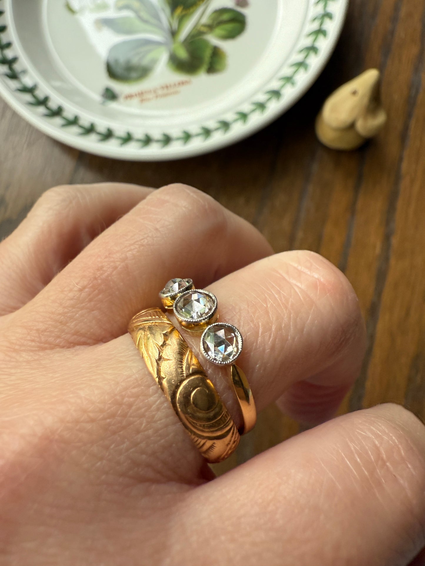 Dated FLORAL Embossed 5mm Scrolled Vintage c1960 Wedding Band 18k Gold Solid Eternity Ring Ornate Engraved Stacker Victorian Style