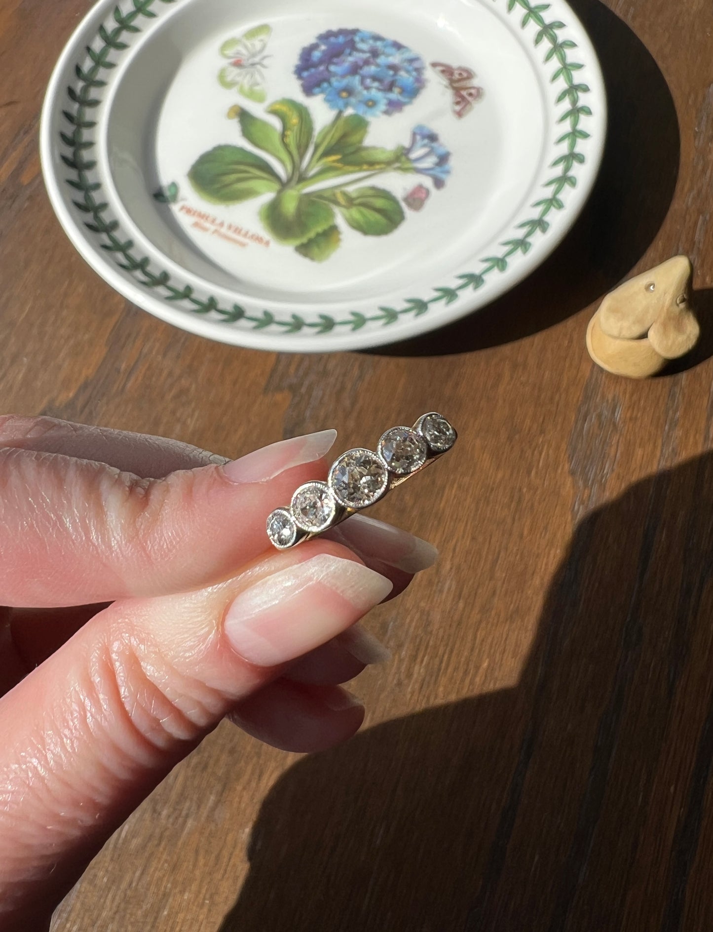 Antique One Carat Champagne White Old Mine Cut DIAMOND 18k Gold Platinum Five Stone Ring Bezel Set Band