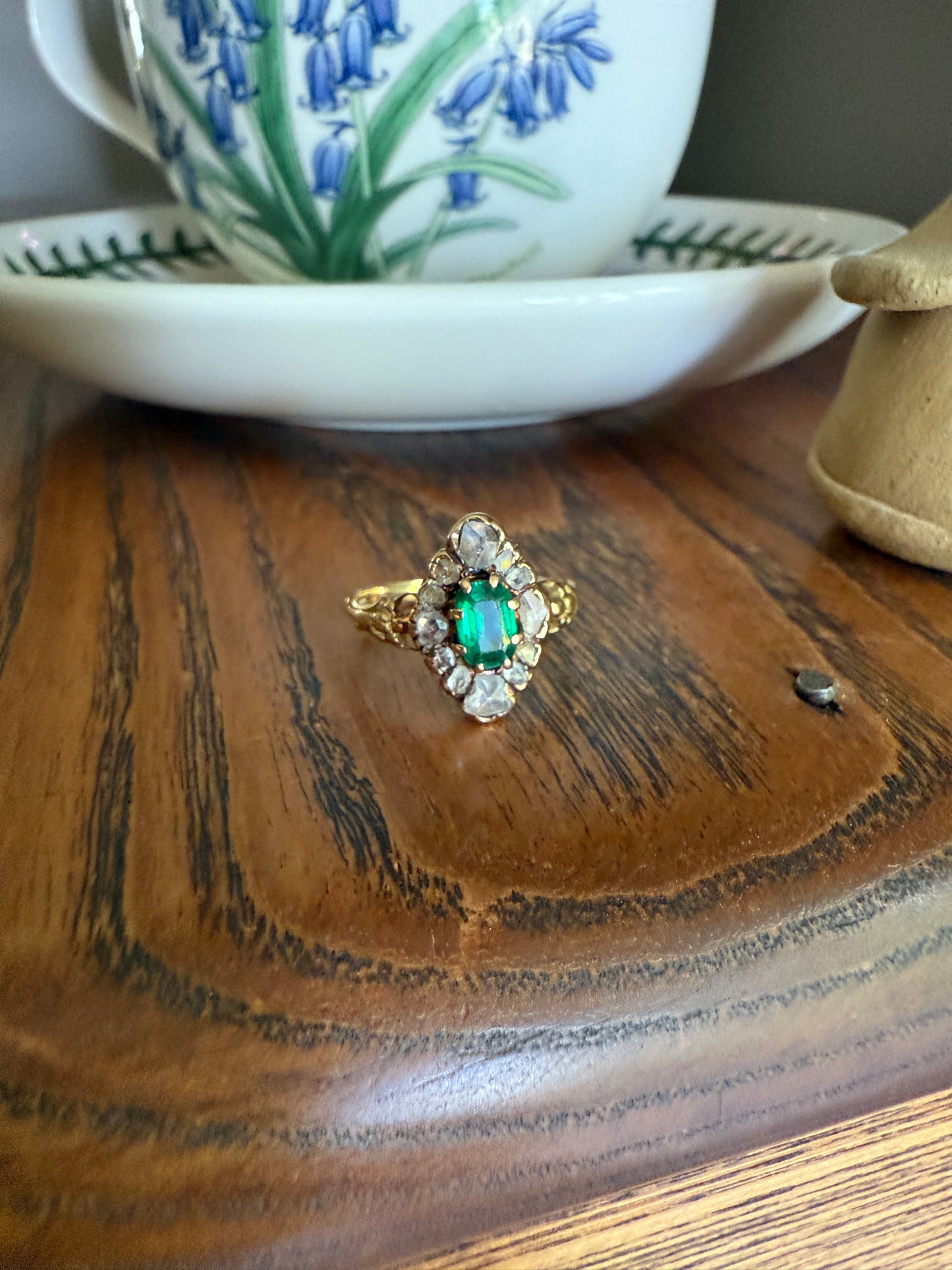 BOWS Green Spinel Rose Cut DIAMOND Cluster Halo French Antique Ring 18k Gold Victorian Art Nouveau Belle Epoque