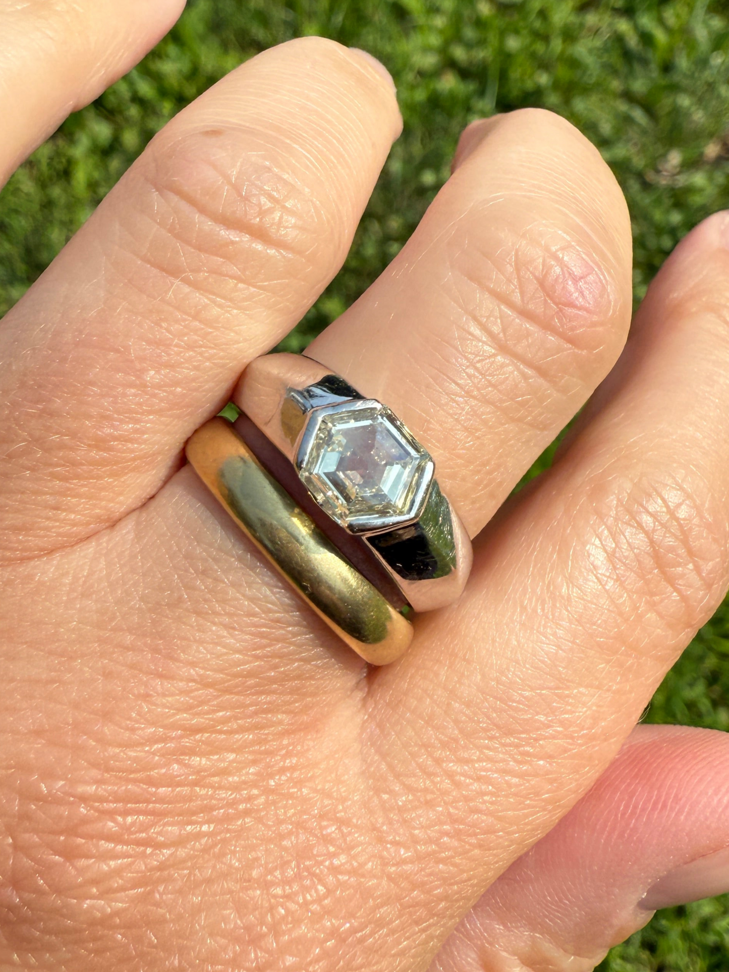 Rare HEXAGON Natural Diamond Pale Yellow French Vintage 18k White Gold Gypsy Ring 9.1g Chunky Sturdy Stacker Unisex Step Cut Beveled Band