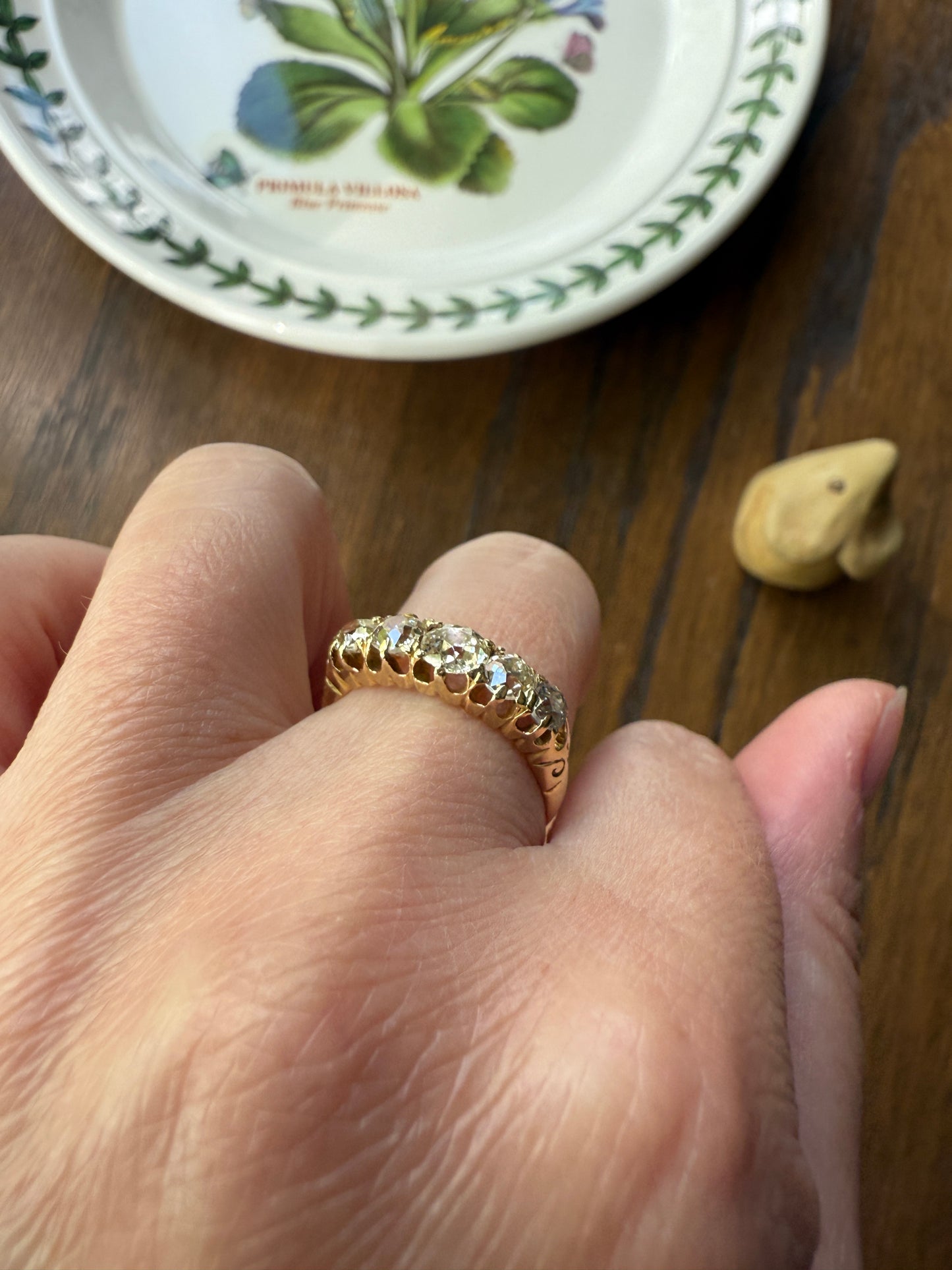 Antique 1.5 Carat Old Mine Cut DIAMOND 5 Five Stone Band Ring 18k Gold Scrolled Victorian c1888