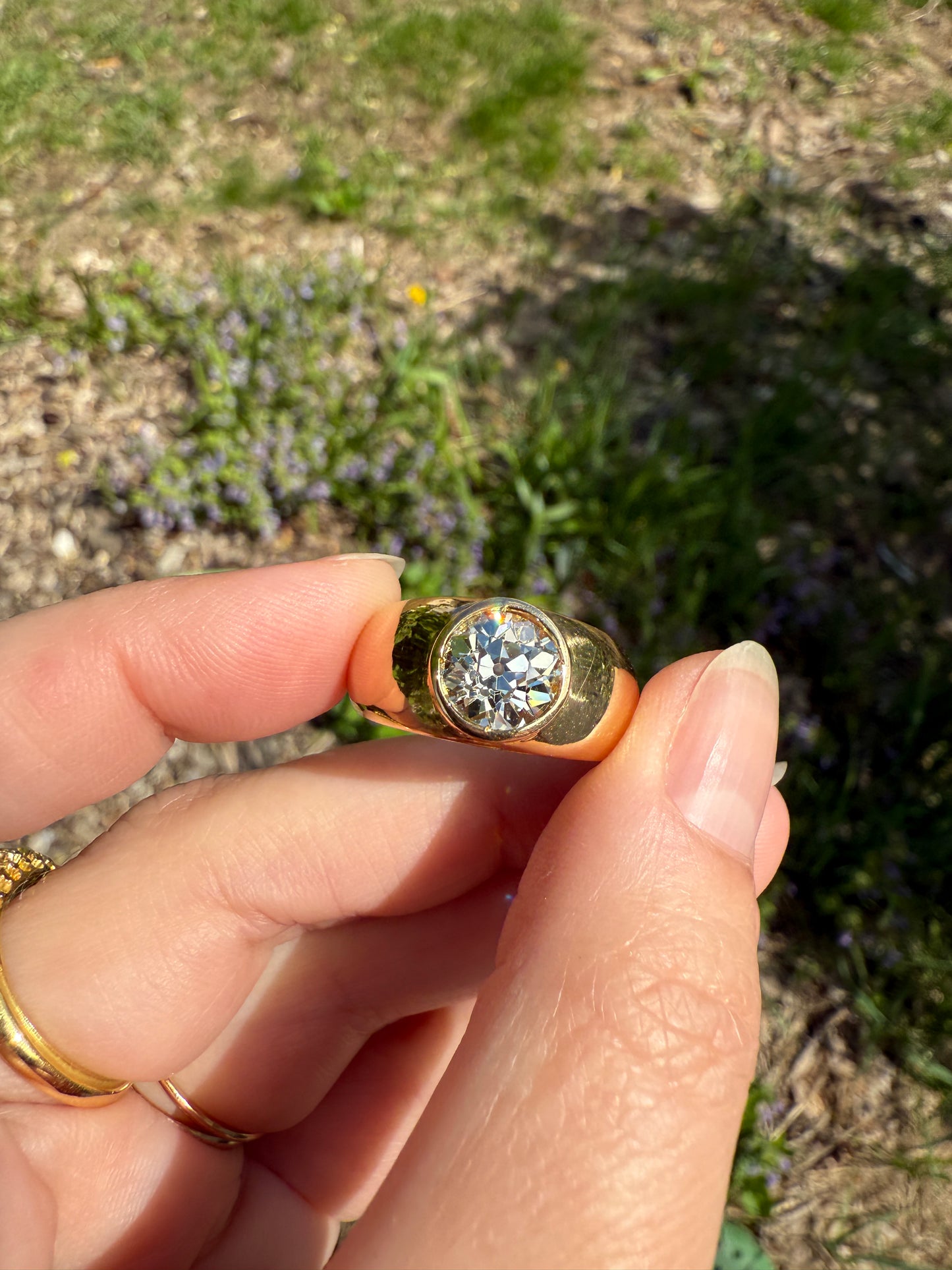 Eye Clean 2.3 Carat Old Mine Cut DIAMOND Antique Stone 18k Gold Vintage Unisex Gypsy Ring Solitaire Chunky Wide Band