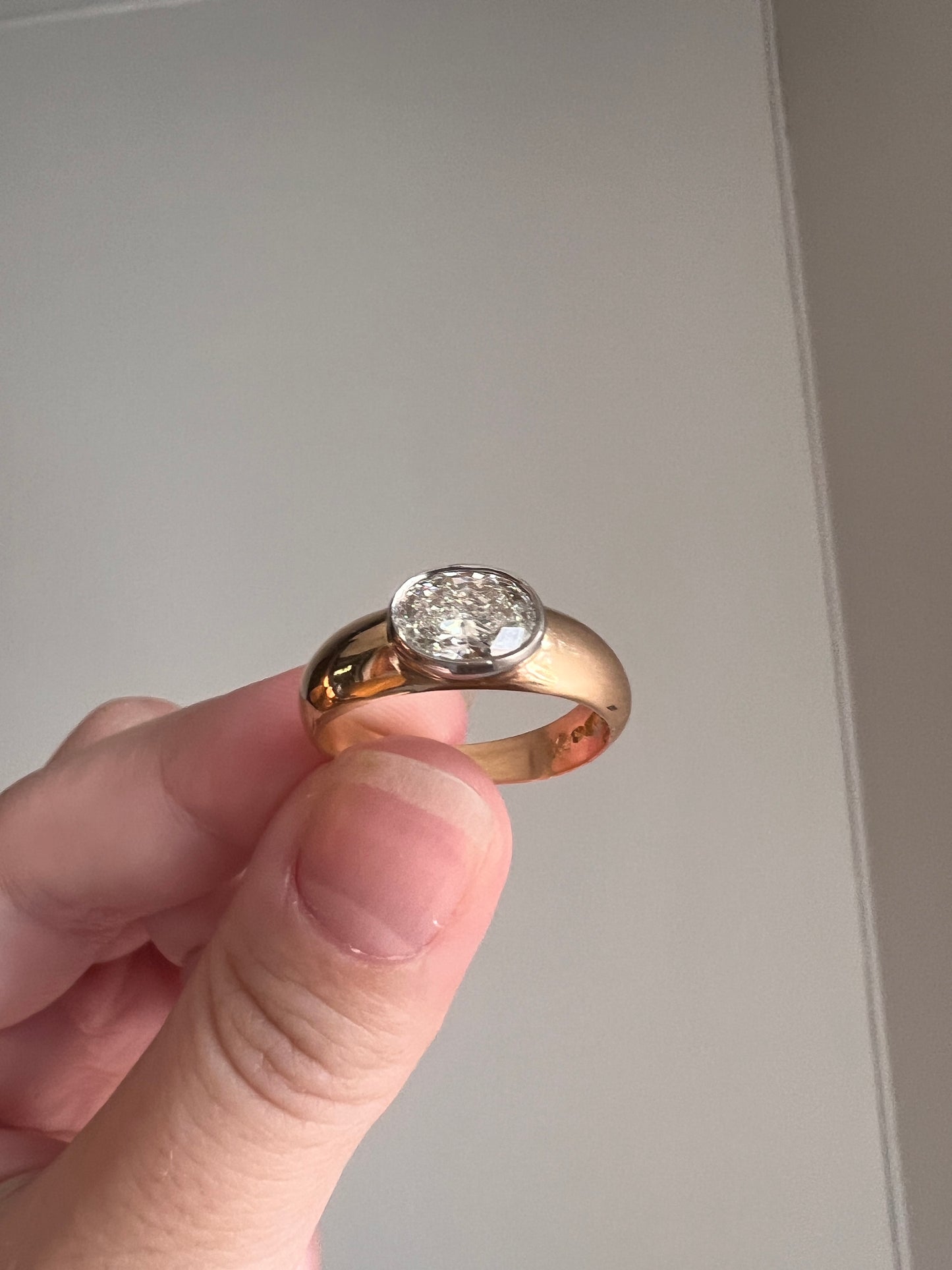 OVAL Vintage 1.02 Carat DIAMOND Gypsy Ring Chunky Wide Band East West Bezel Set 4.95g 18k Gold