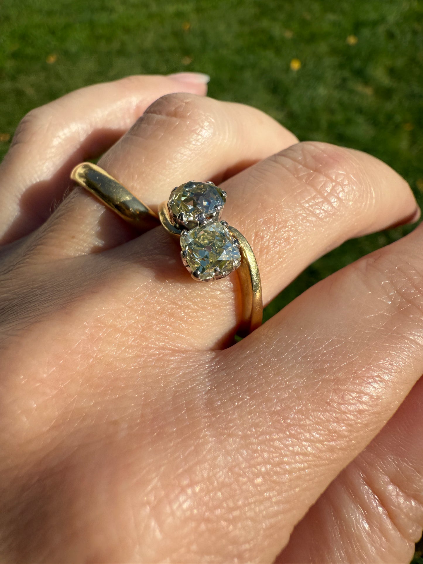 Antique Toi et Moi 2.1 CARAT Old Mine Cut DIAMOND Fancy Light Yellow Chunky 2 Stone Ring 18k Gold Angled Swirl Band Stacker c1901 Victorian