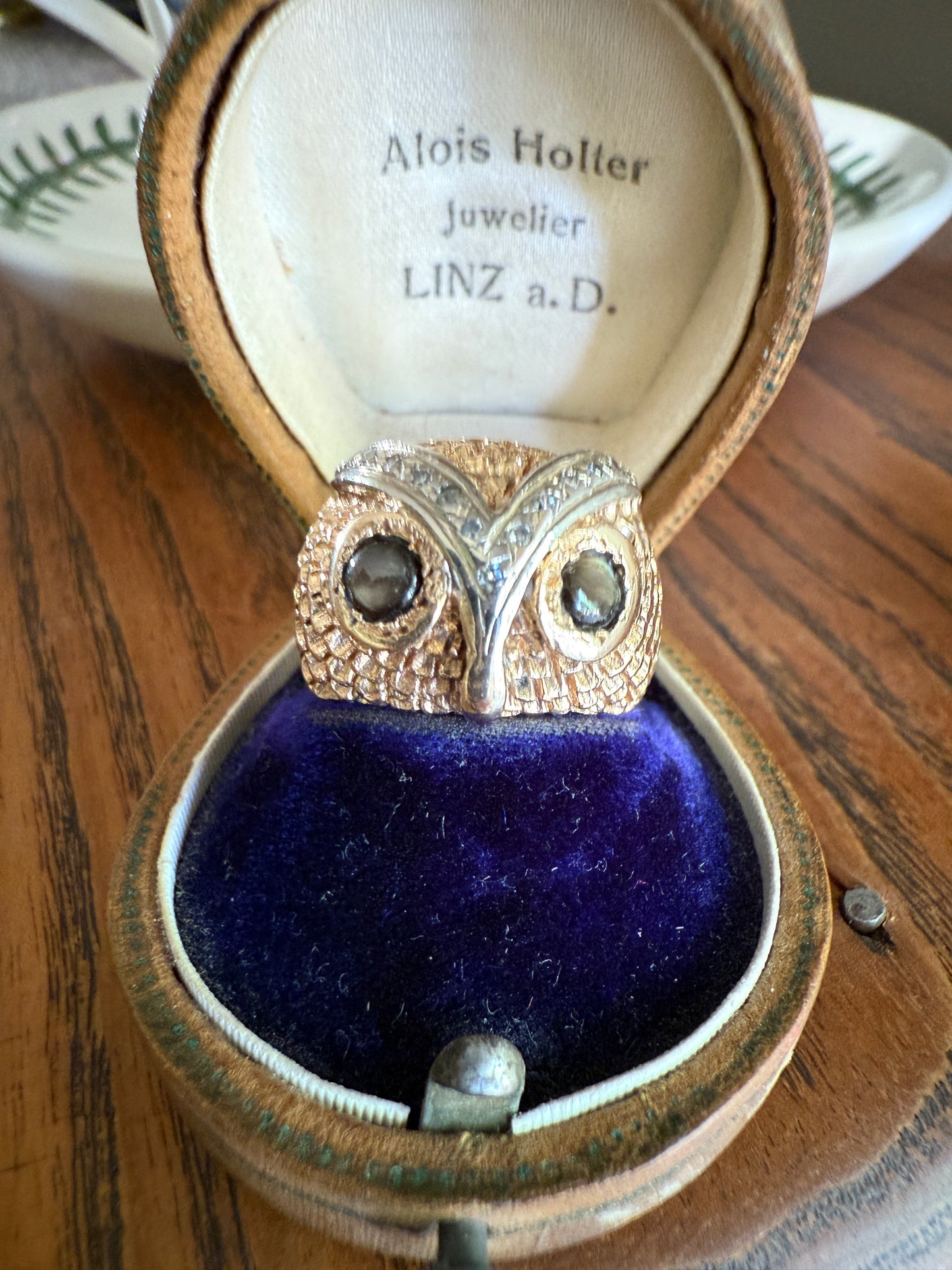 OWL Vintage Figural HEAVY 12.7g 14k Gold Ring Cat's Eye Gray Chrysoberyl Eyes Two Tone Diamond Accents Domed Chunky Unisex Statement Wisdom