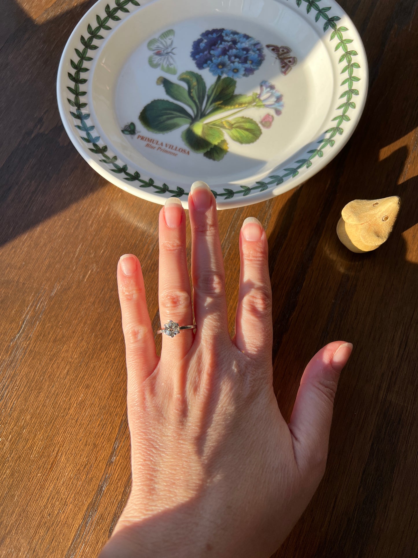 Antique 1 CARAT Old Mine Cut DIAMOND Solitaire Engagement Ring 18k White Gold PLATINUM French Art Deco Warm Very Pale Yellow Tall