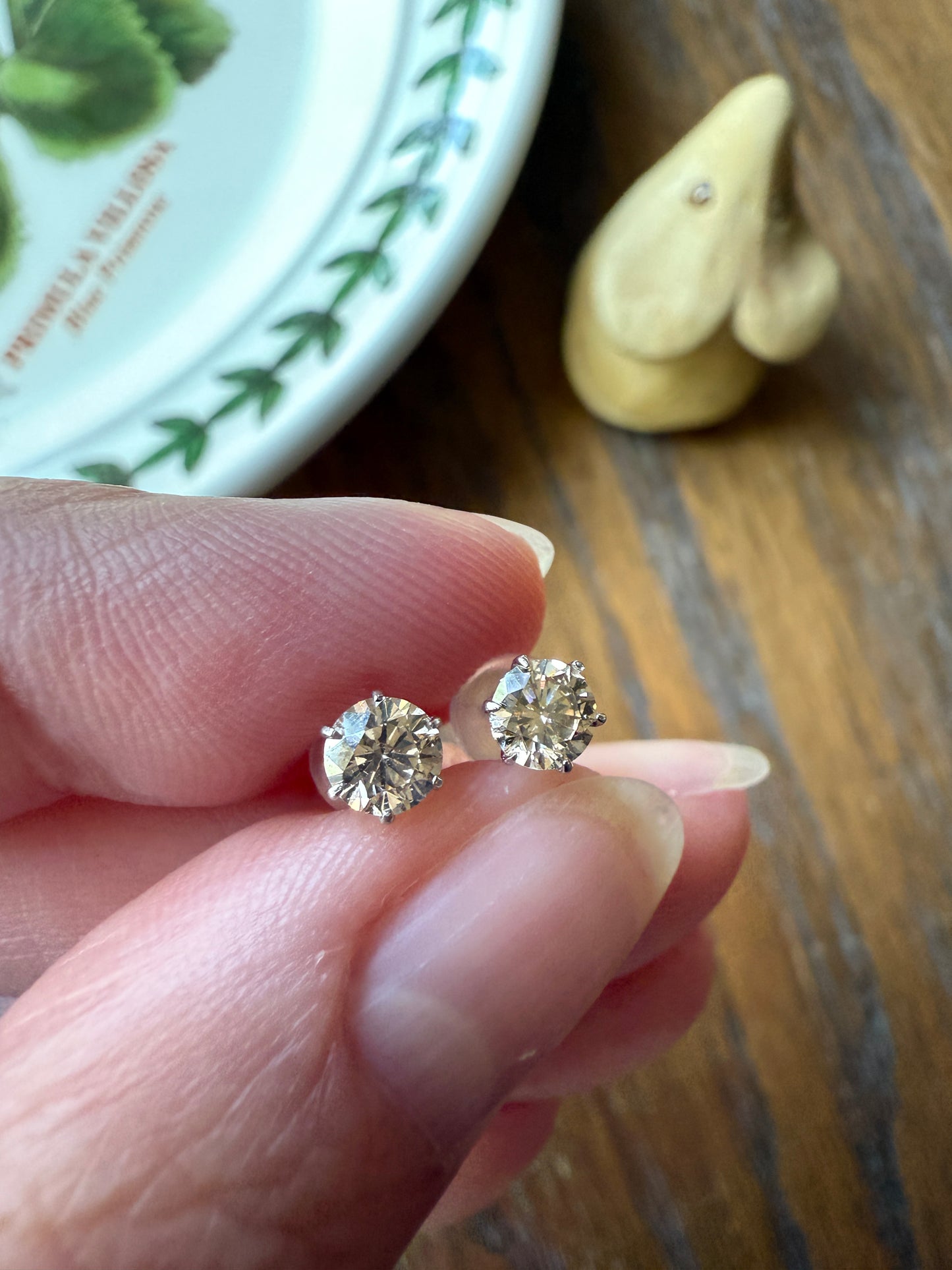 FIERY Vintage 0.6 Carat Tdw Champagne DIAMOND Stud Earrings French 18k White Gold .3 Each Daily Wearers Minimalist