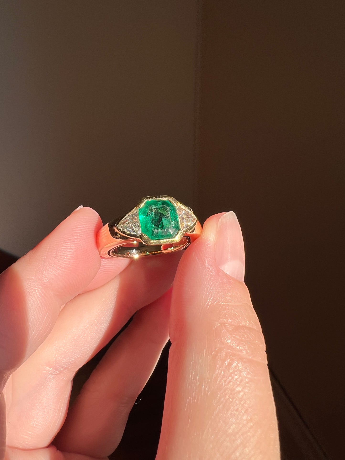 Vintage .85 Ct Trillion Cut Diamond Green Octagonal EMERALD Art Deco Three Stone Gypsy Ring HEAVY French 18k Gold