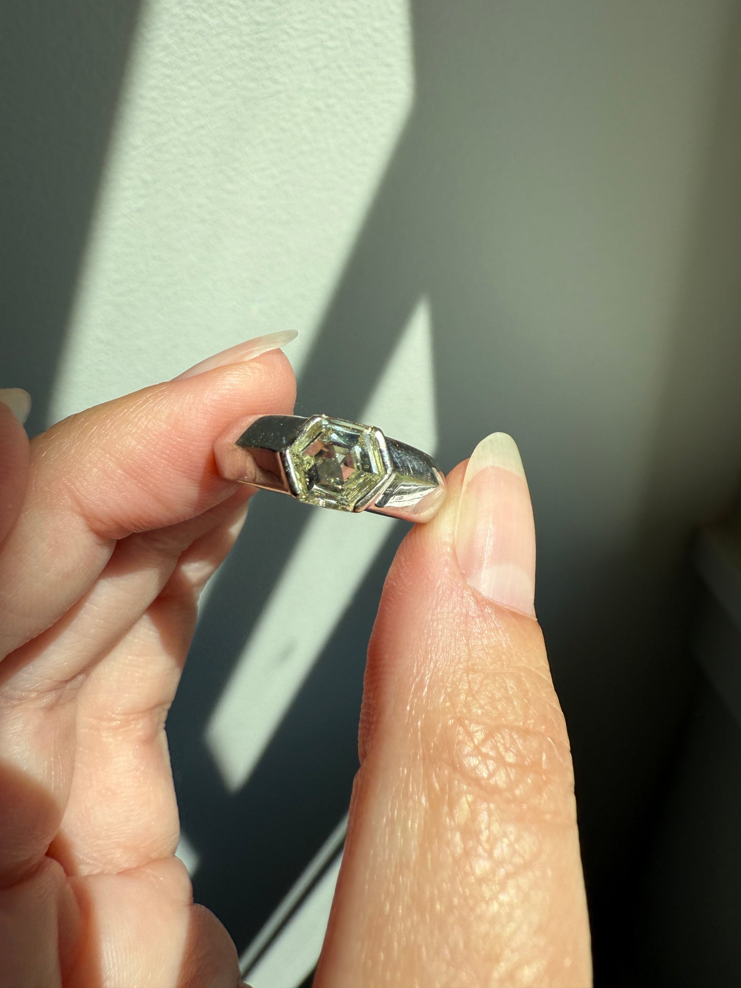 Rare HEXAGON Natural Diamond Pale Yellow French Vintage 18k White Gold Gypsy Ring 9.1g Chunky Sturdy Stacker Unisex Step Cut Beveled Band
